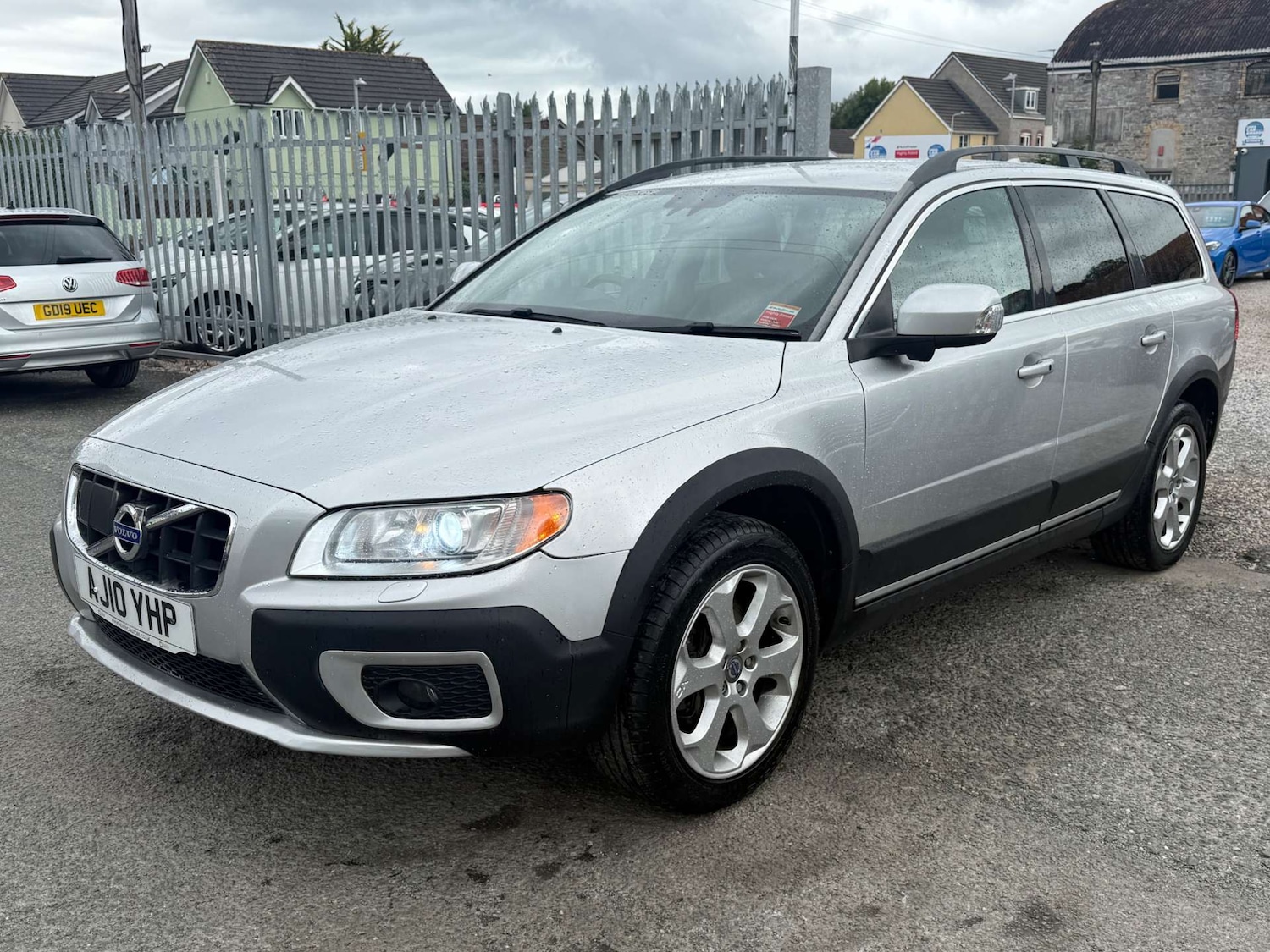Used Volvo XC70 2010 for sale - 77207416: Photo 3