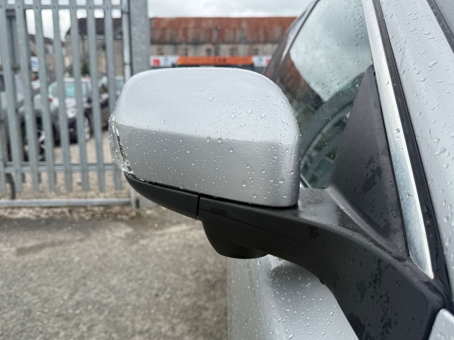 Used Volvo XC70 2010 for sale - 77207416: Photo 32