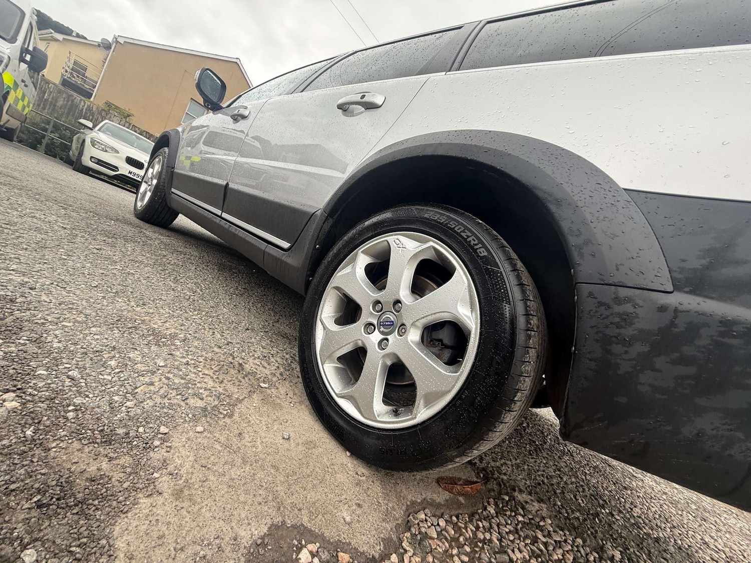 Used Volvo XC70 2010 for sale - 77207416: Photo 38