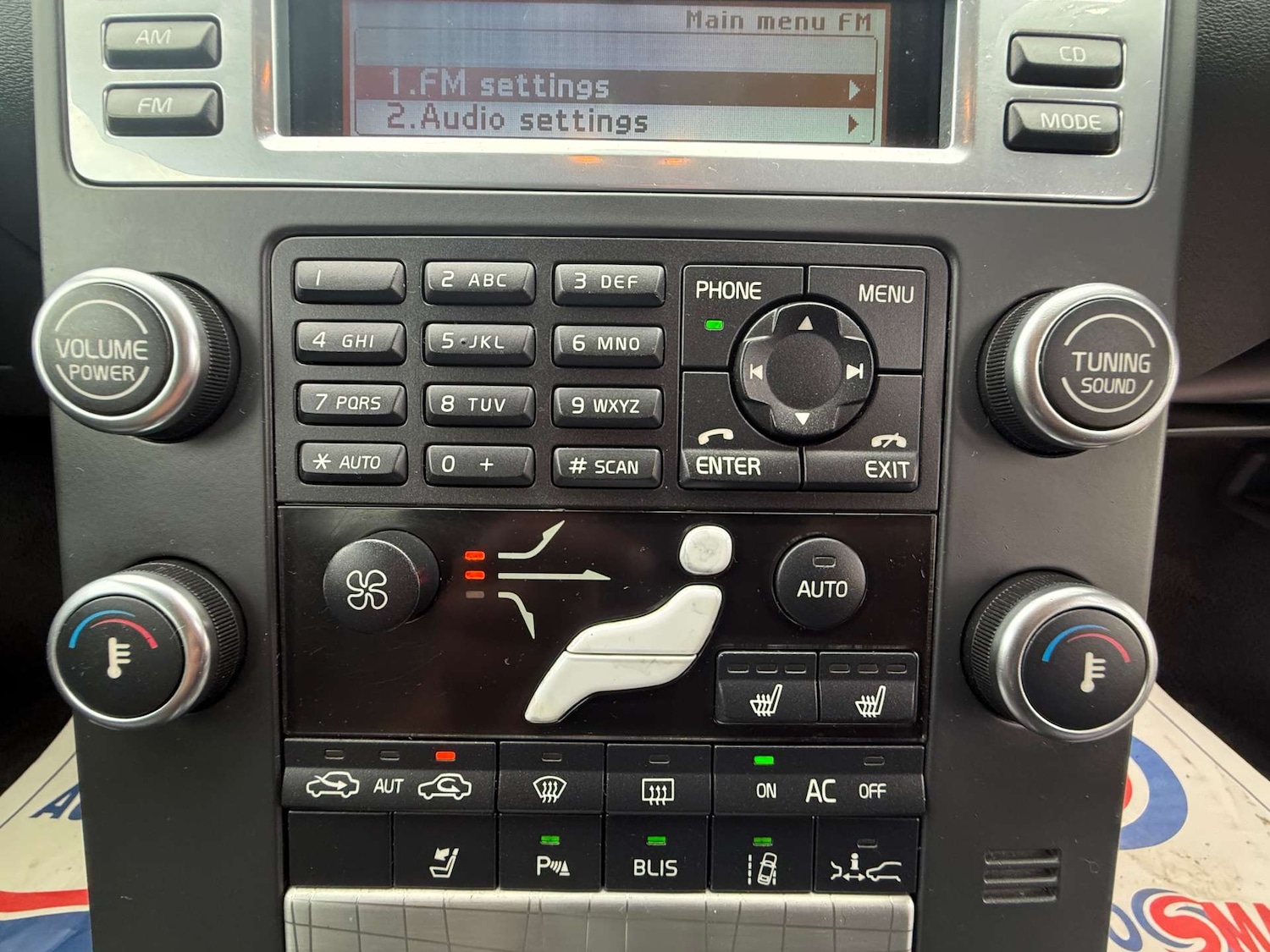 Used Volvo XC70 2010 for sale - 77207416: Photo 42