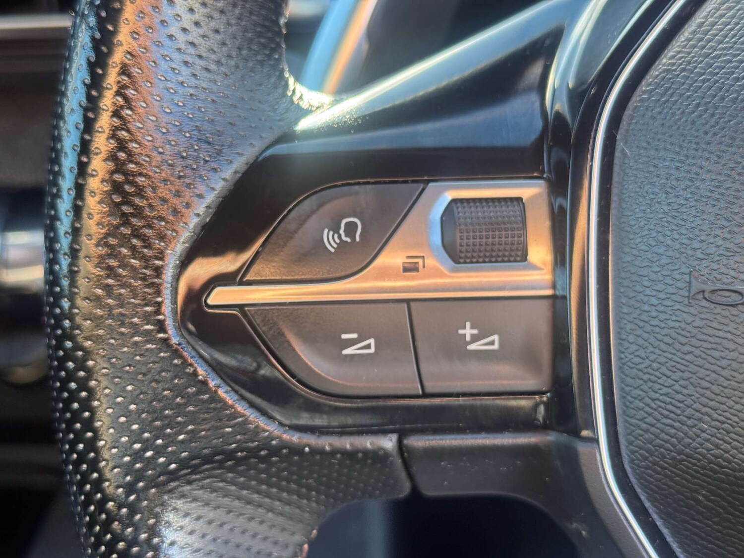 Used Peugeot 5008 2019 for sale - 77207465: Photo 41