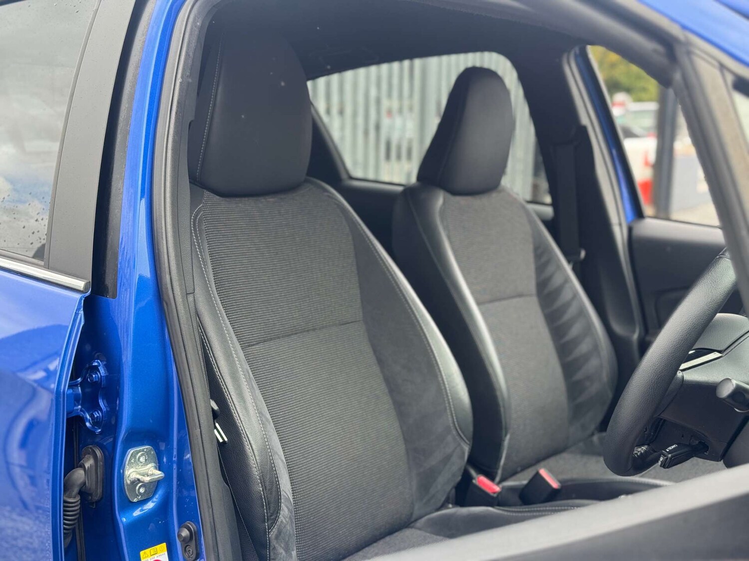 Used Toyota Yaris 2019 for sale - 77207451: Photo 58