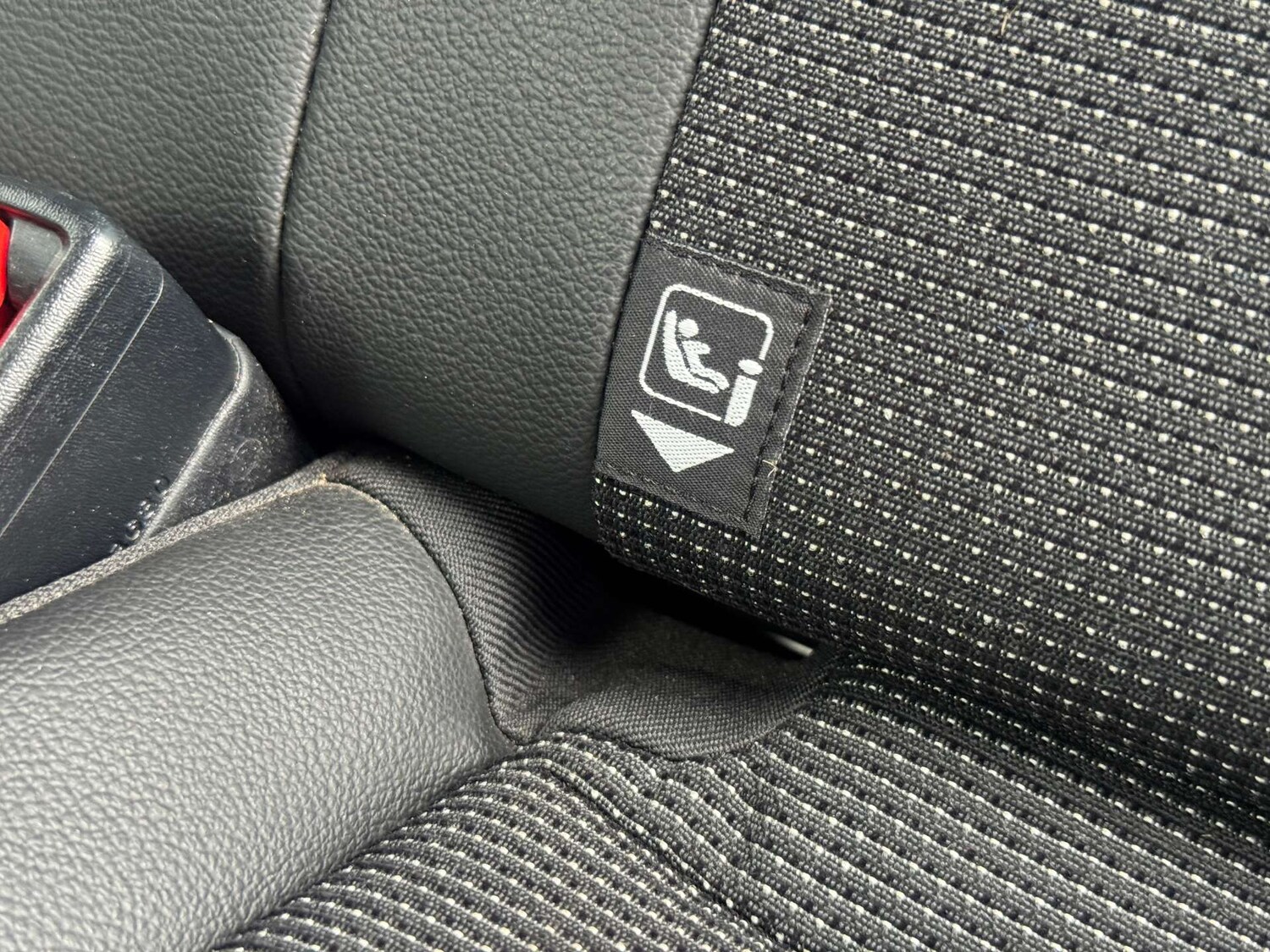 Used Toyota Yaris 2019 for sale - 77207451: Photo 60