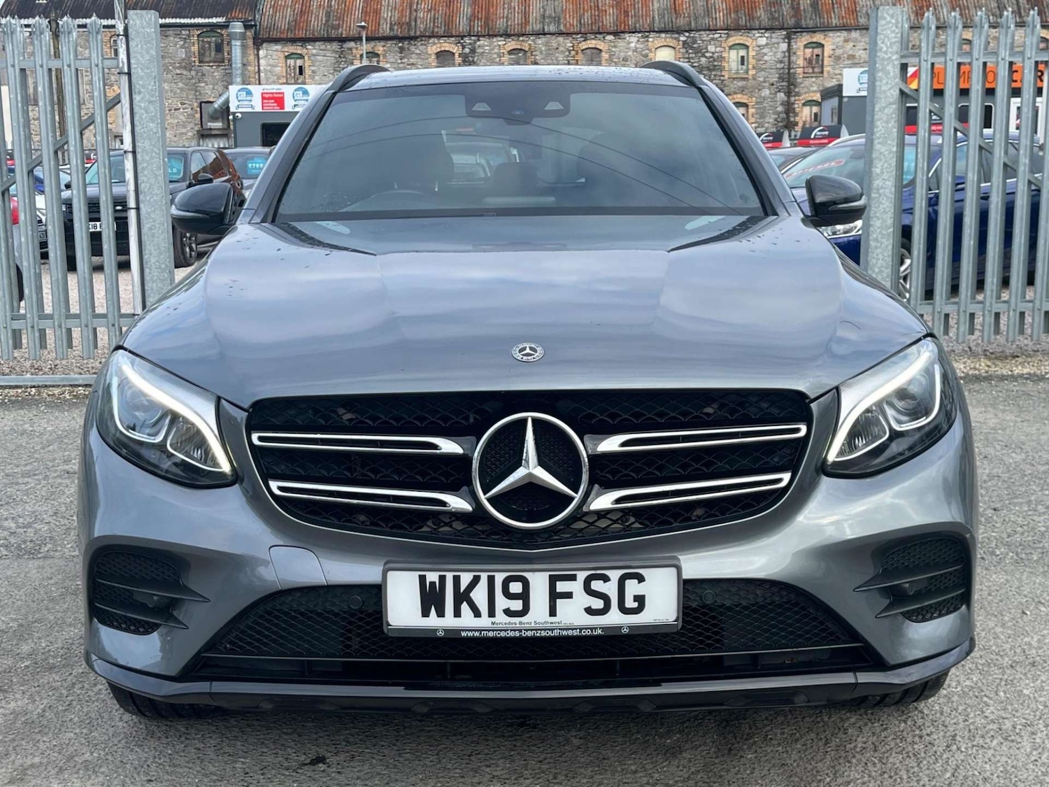 Used Mercedes-Benz GLC 2019 for sale - 77207421: Photo 2