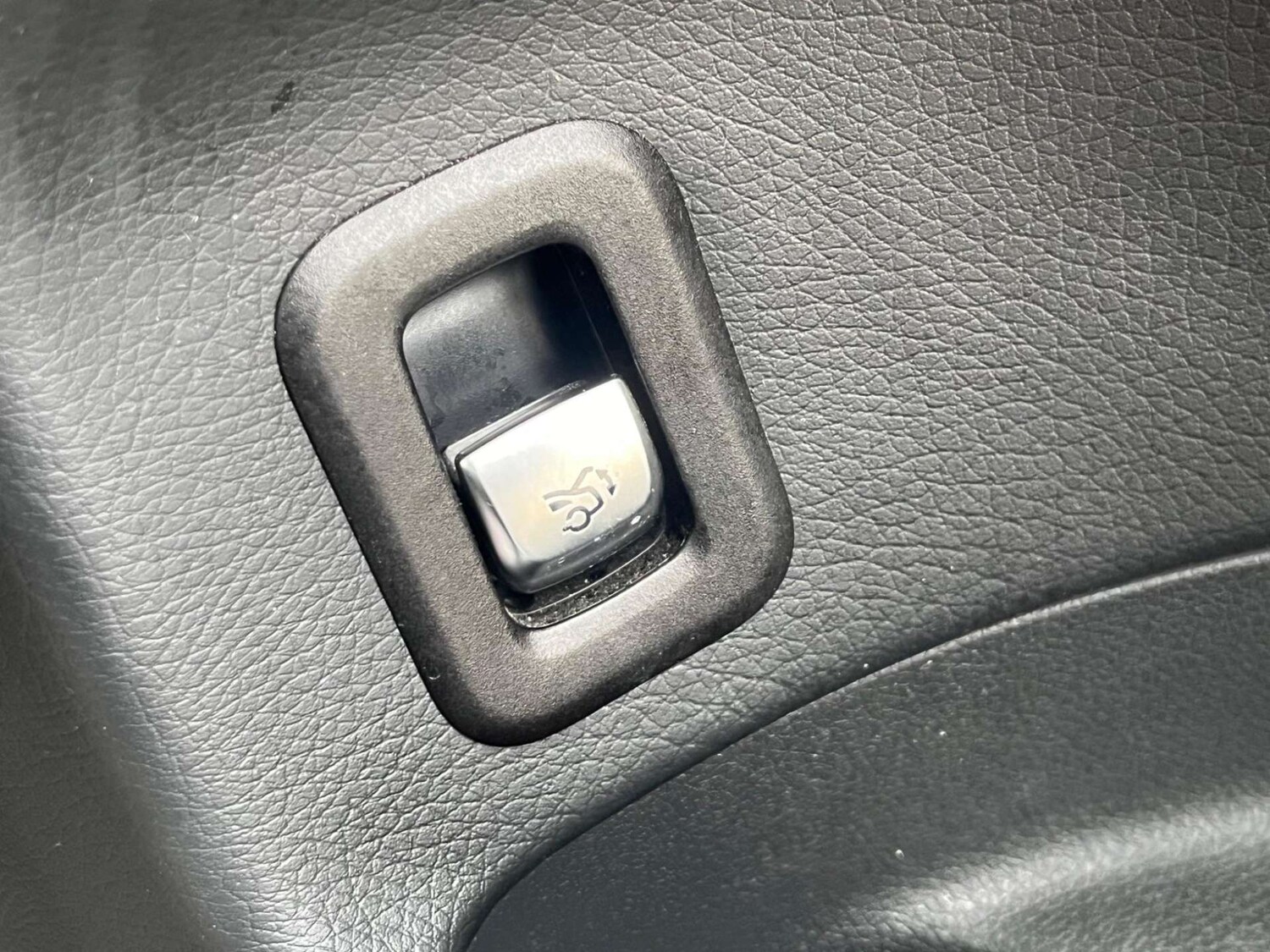 Used Mercedes-Benz GLC 2019 for sale - 77207421: Photo 39