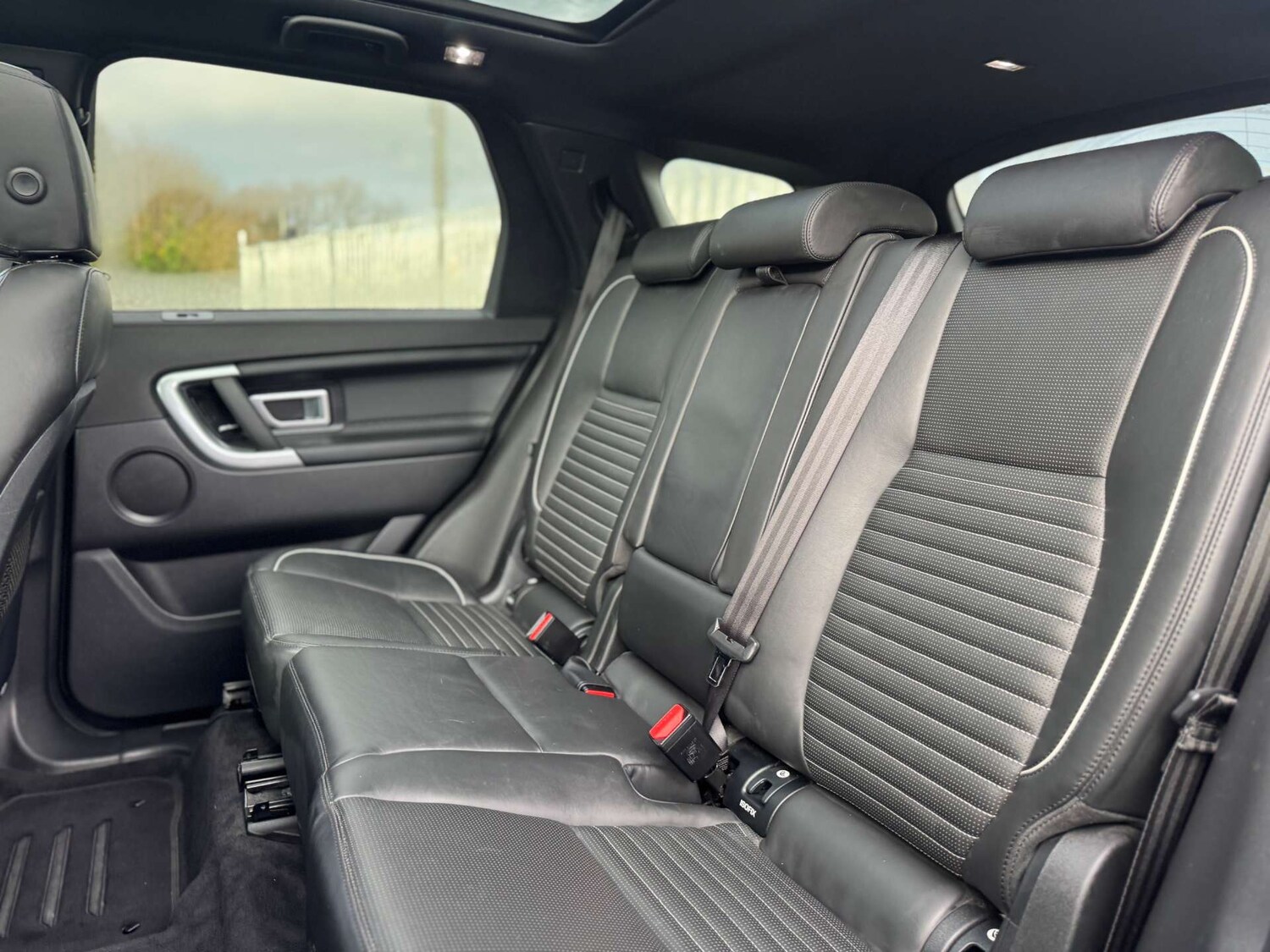 Used Land Rover Discovery Sport 2018 for sale - 77207459: Photo 24