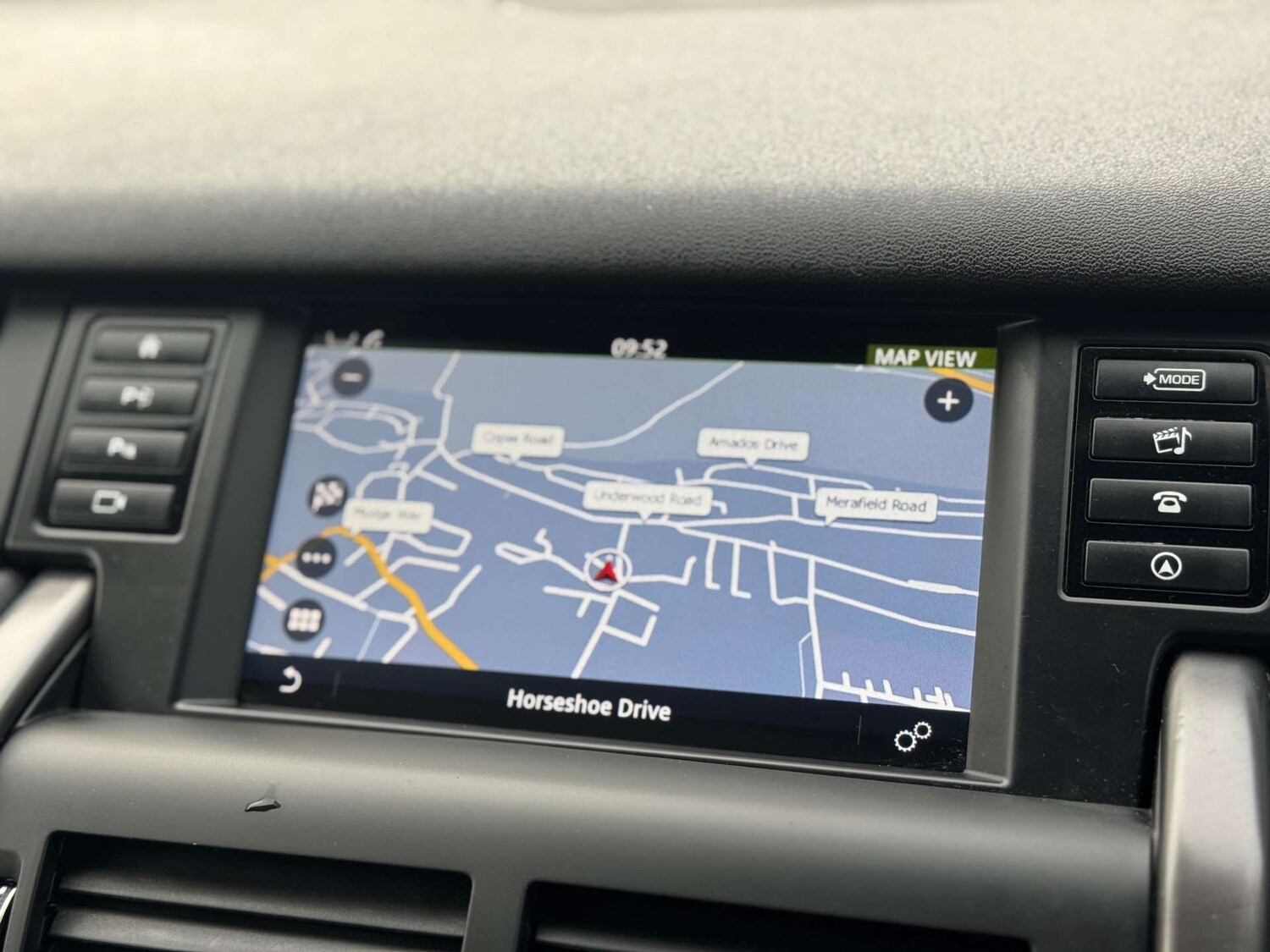 Used Land Rover Discovery Sport 2018 for sale - 77207459: Photo 40