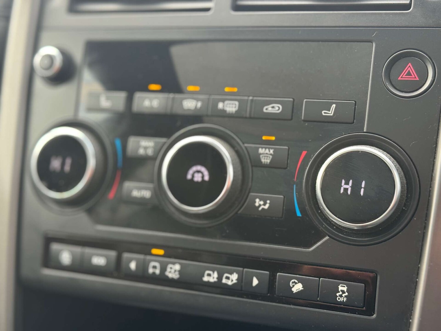 Used Land Rover Discovery Sport 2018 for sale - 77207459: Photo 79