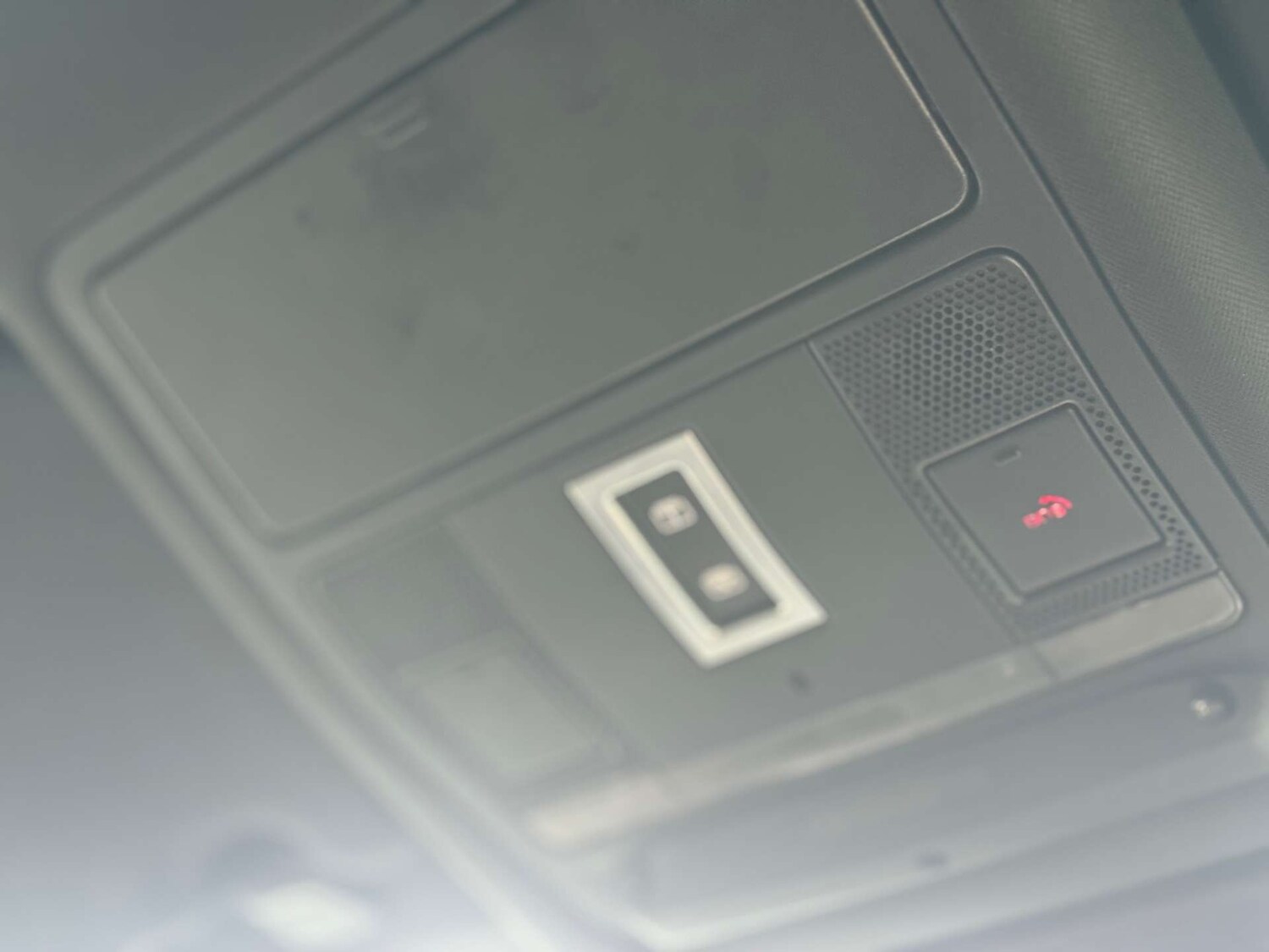 Used Land Rover Discovery Sport 2018 for sale - 77207459: Photo 88