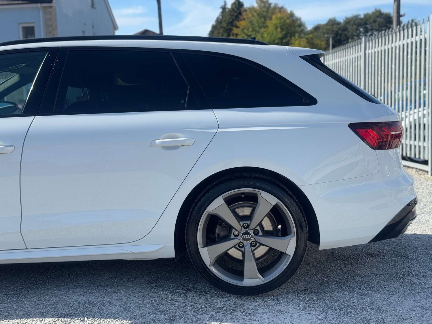 Used Audi A4 Avant for sale - 77207419: Photo 65