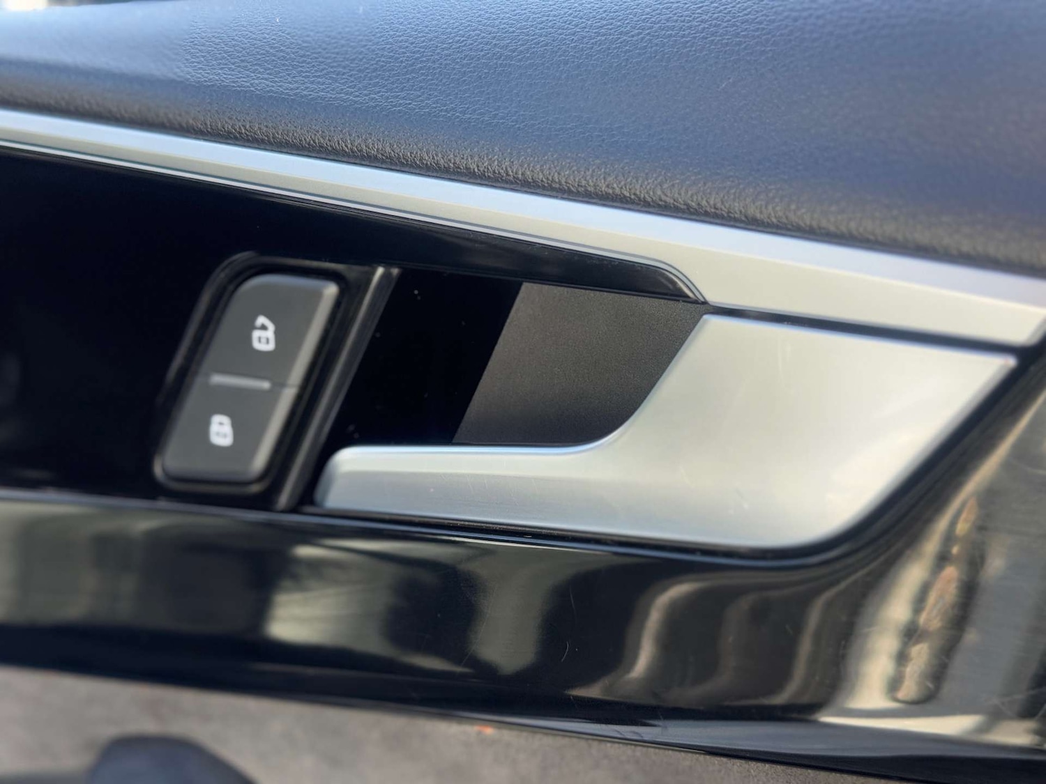 Used Audi A4 Avant for sale - 77207419: Photo 78