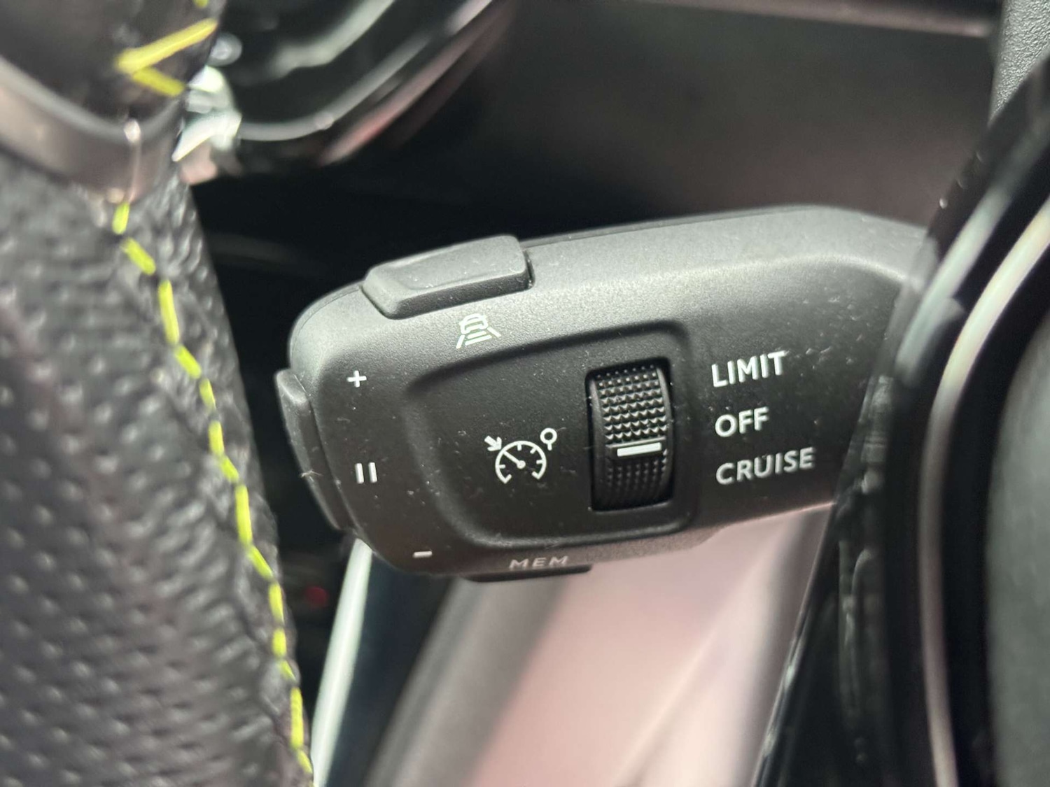 Used Peugeot 2008 2022 for sale - 77207450: Photo 16