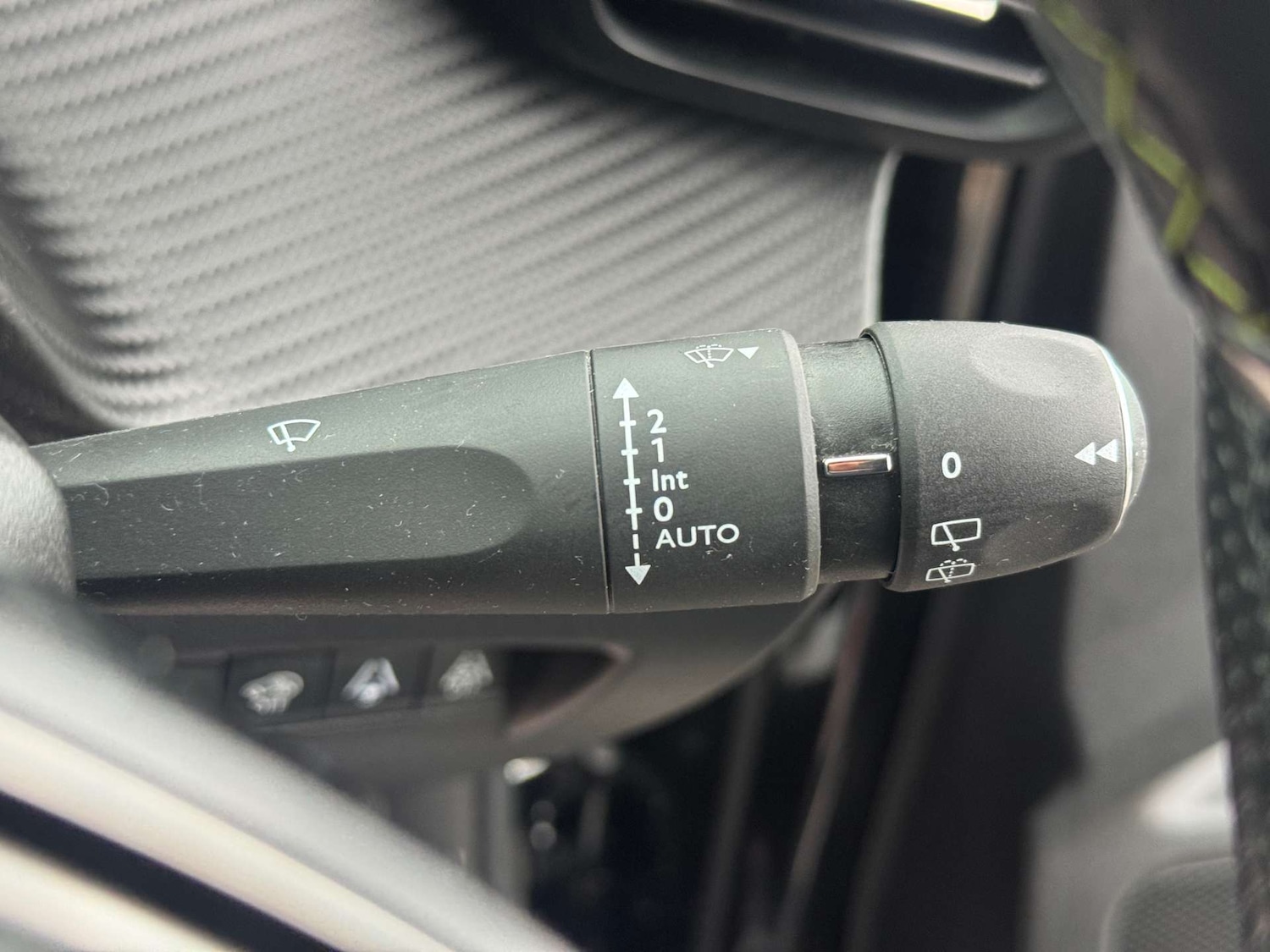 Used Peugeot 2008 2022 for sale - 77207450: Photo 32