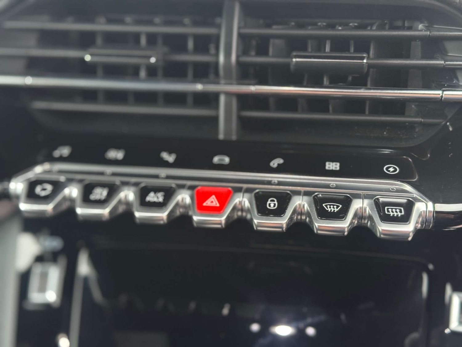 Used Peugeot 2008 2022 for sale - 77207450: Photo 53