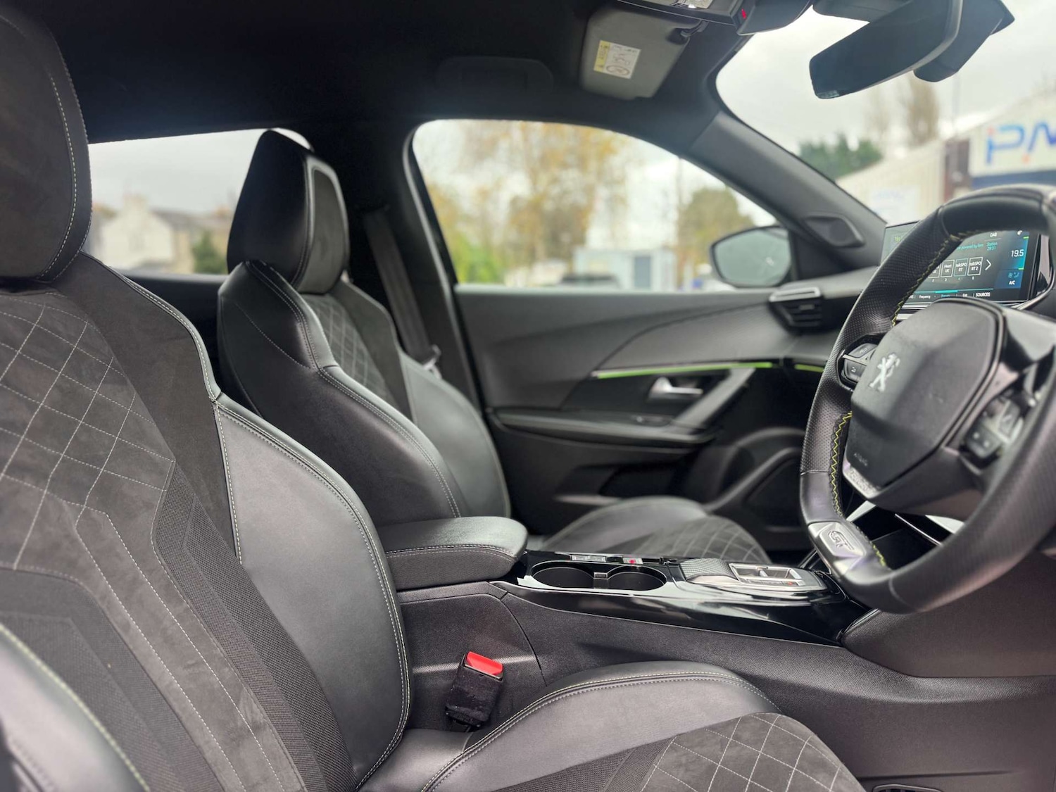 Used Peugeot 2008 2022 for sale - 77207450: Photo 60