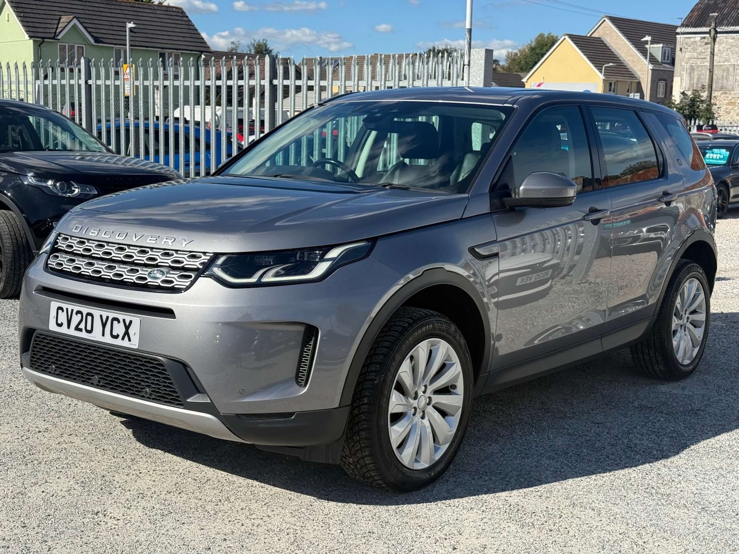 Used Land Rover Discovery Sport 2020 for sale - 77207410: Photo 3