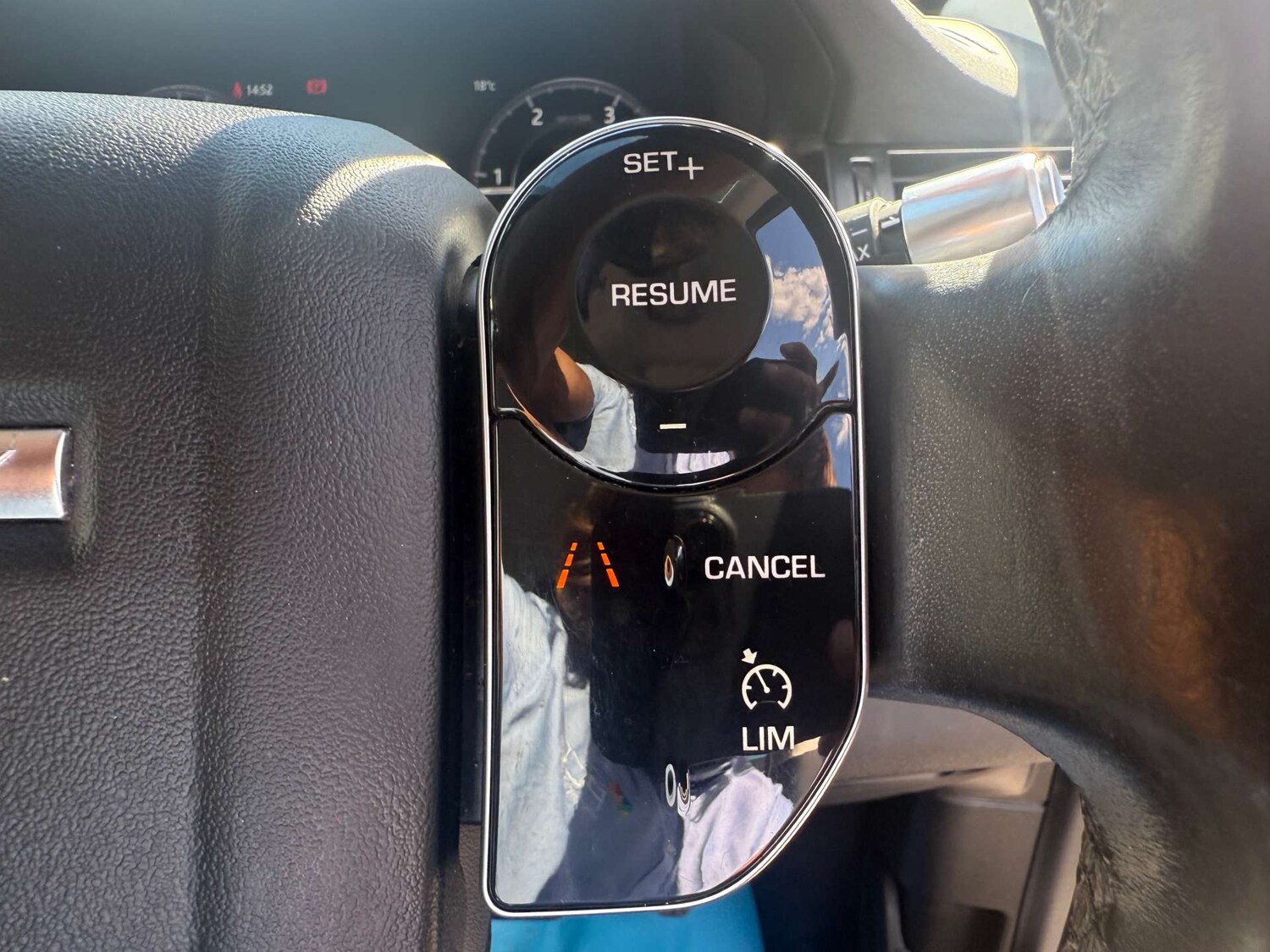 Used Land Rover Discovery Sport 2020 for sale - 77207410: Photo 37