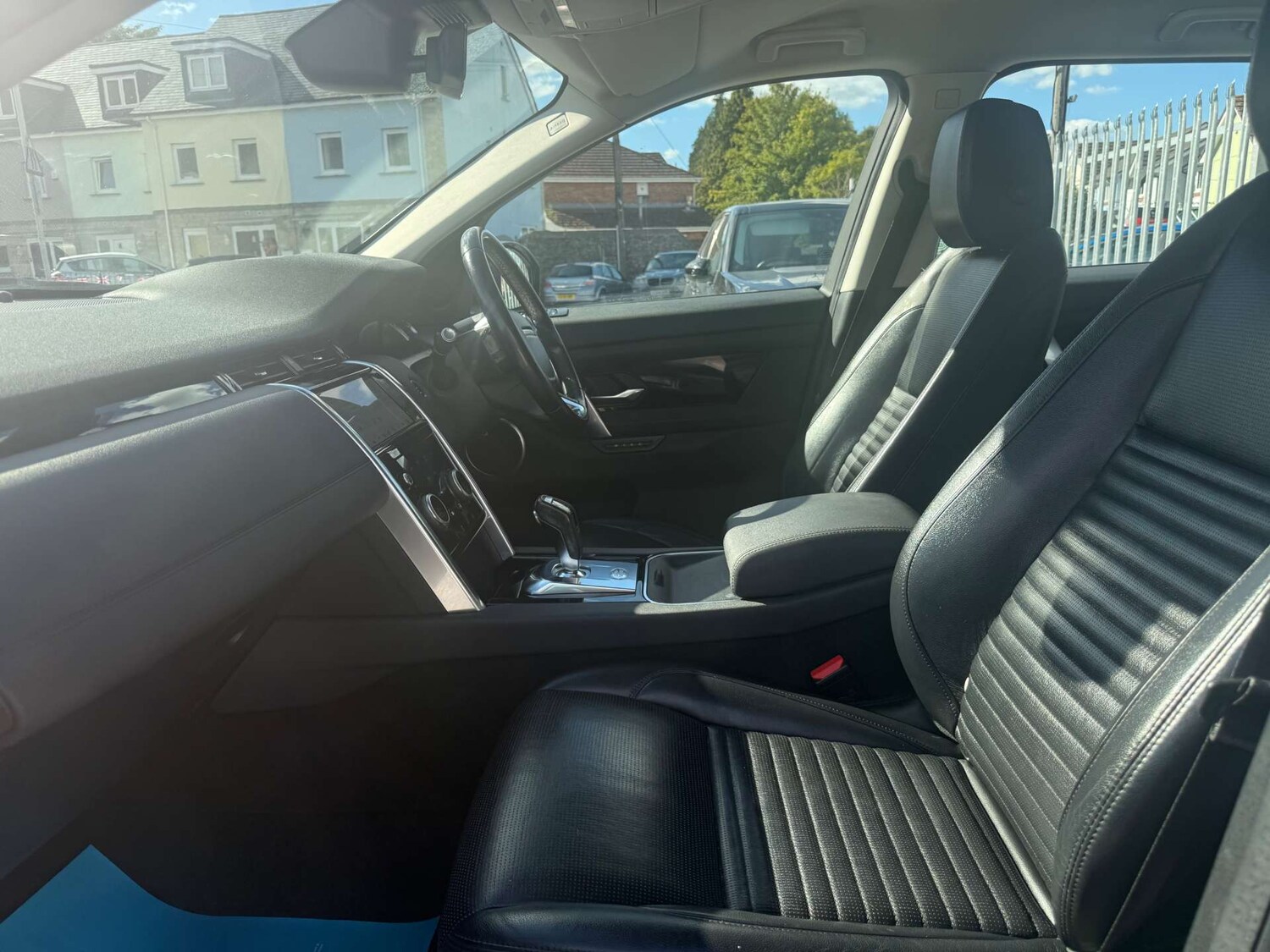 Used Land Rover Discovery Sport 2020 for sale - 77207410: Photo 71