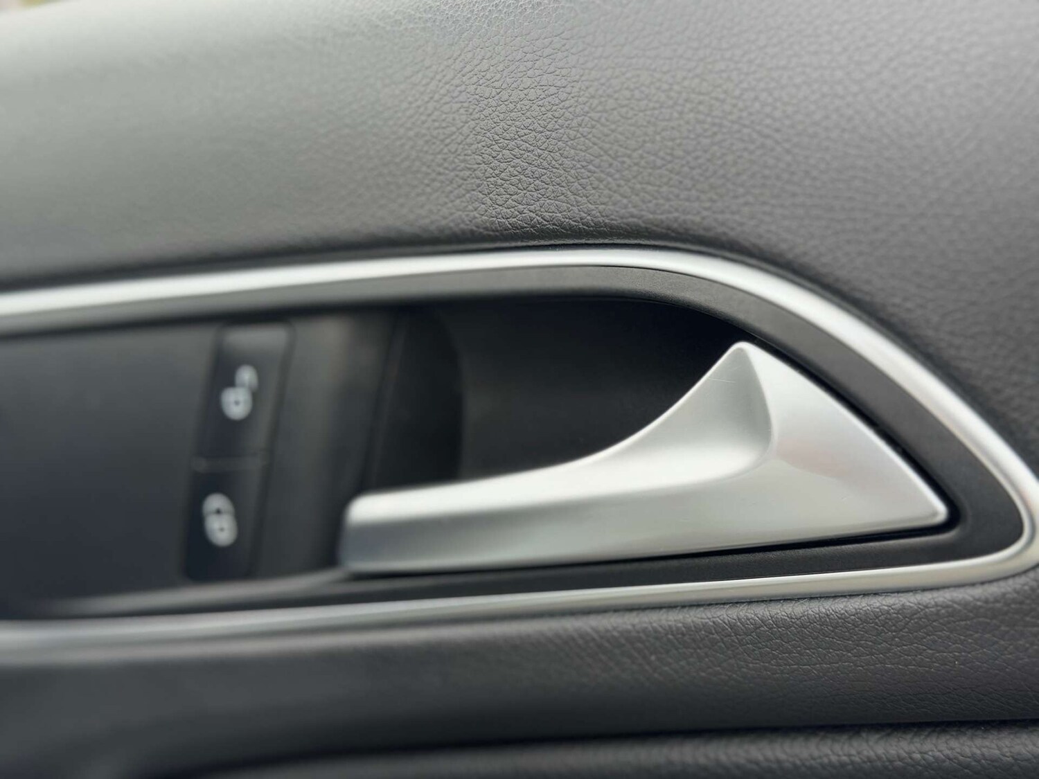 Used Mercedes-Benz GLA 2019 for sale - 77207424: Photo 72