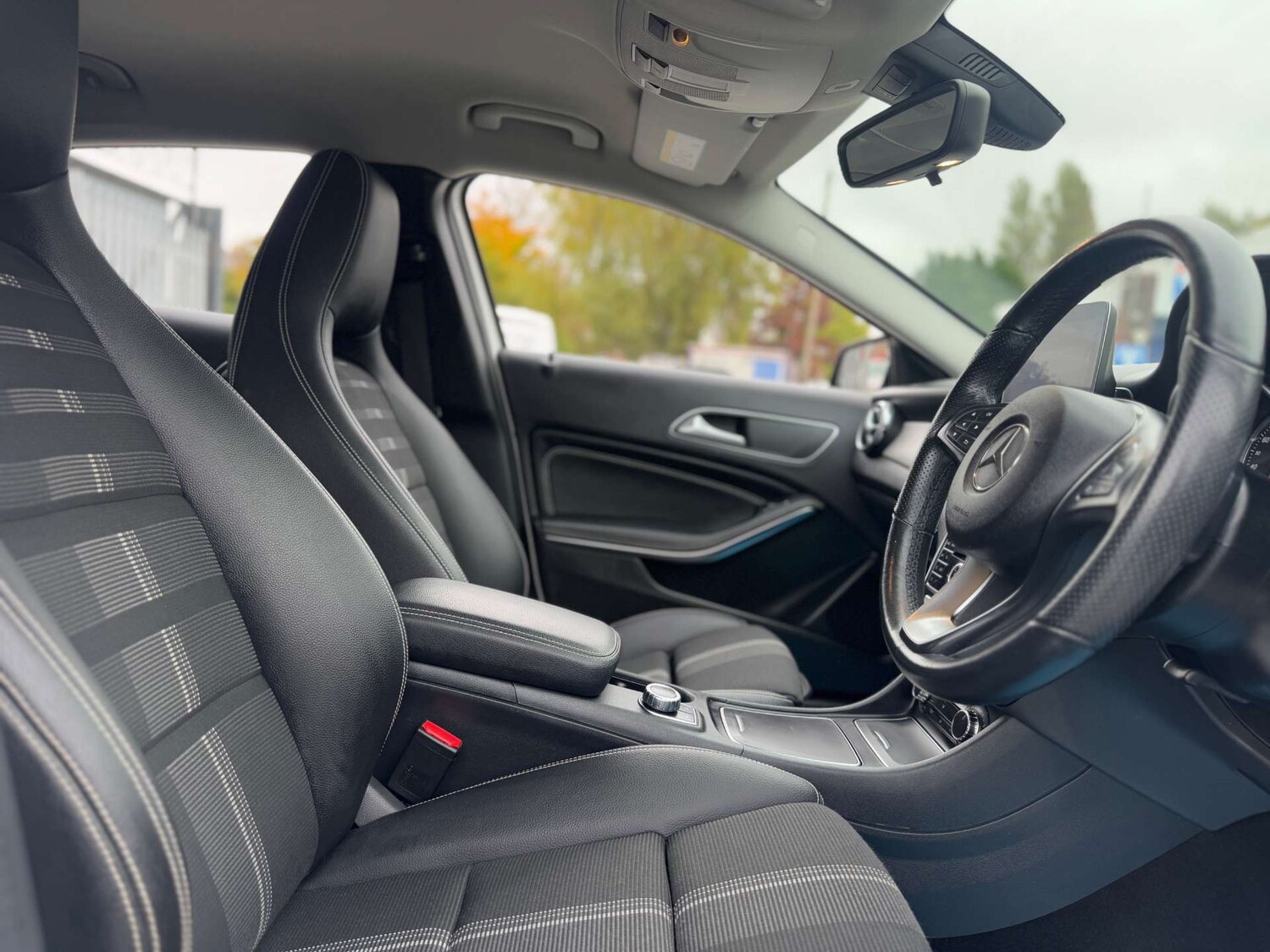 Used Mercedes-Benz GLA 2019 for sale - 77207424: Photo 76