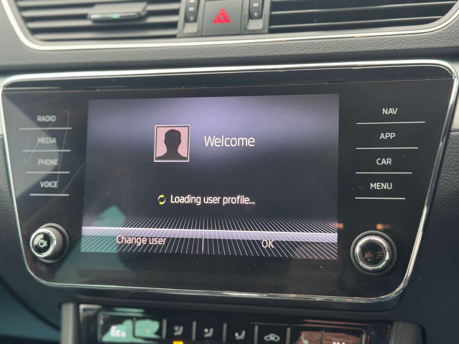 Used Skoda Superb 2021 for sale - 77501902: Photo 35