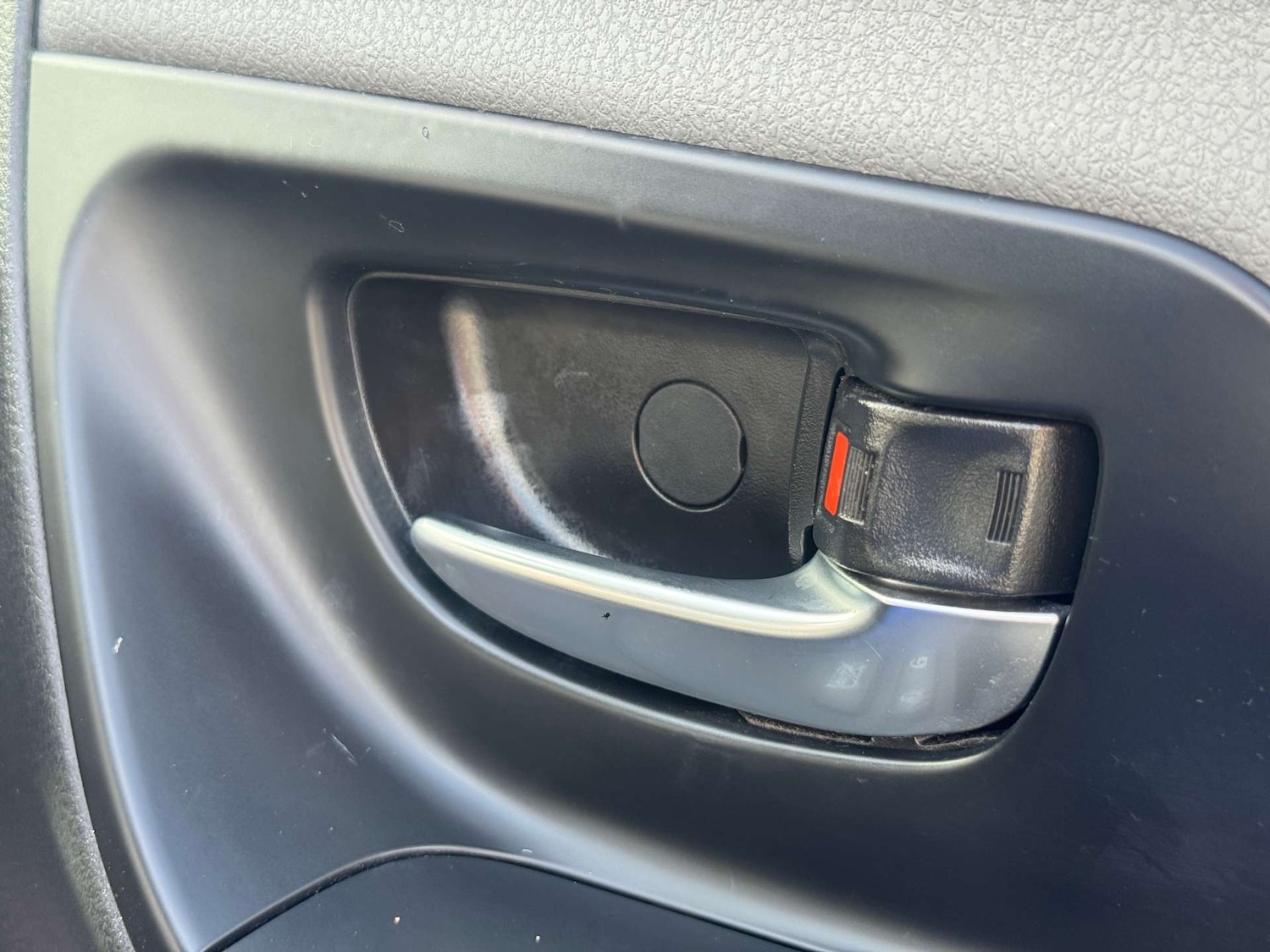 Used Toyota Yaris 2019 for sale - 77207452: Photo 62