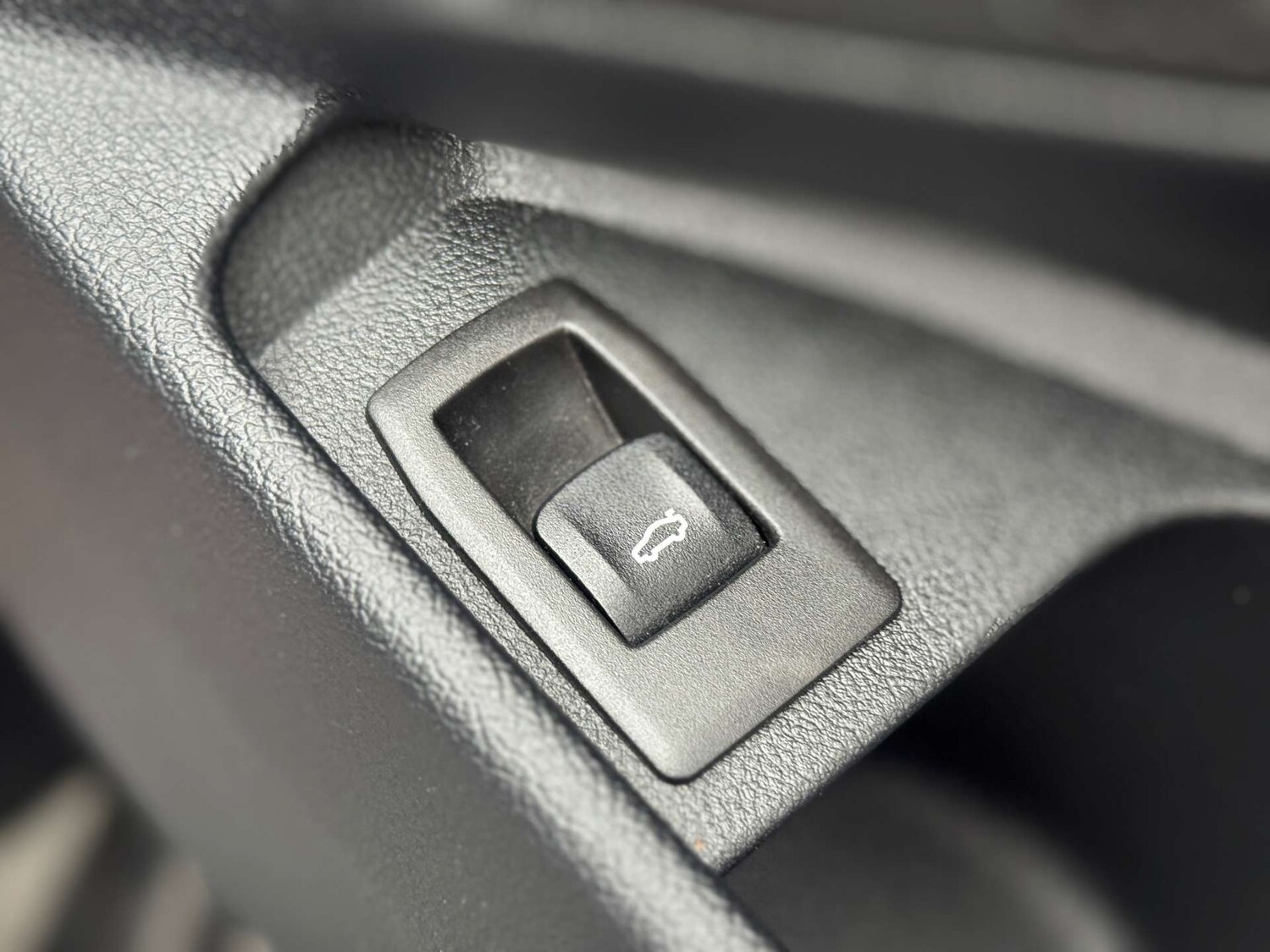 Used BMW 3 Series 2019 for sale - 77207489: Photo 76