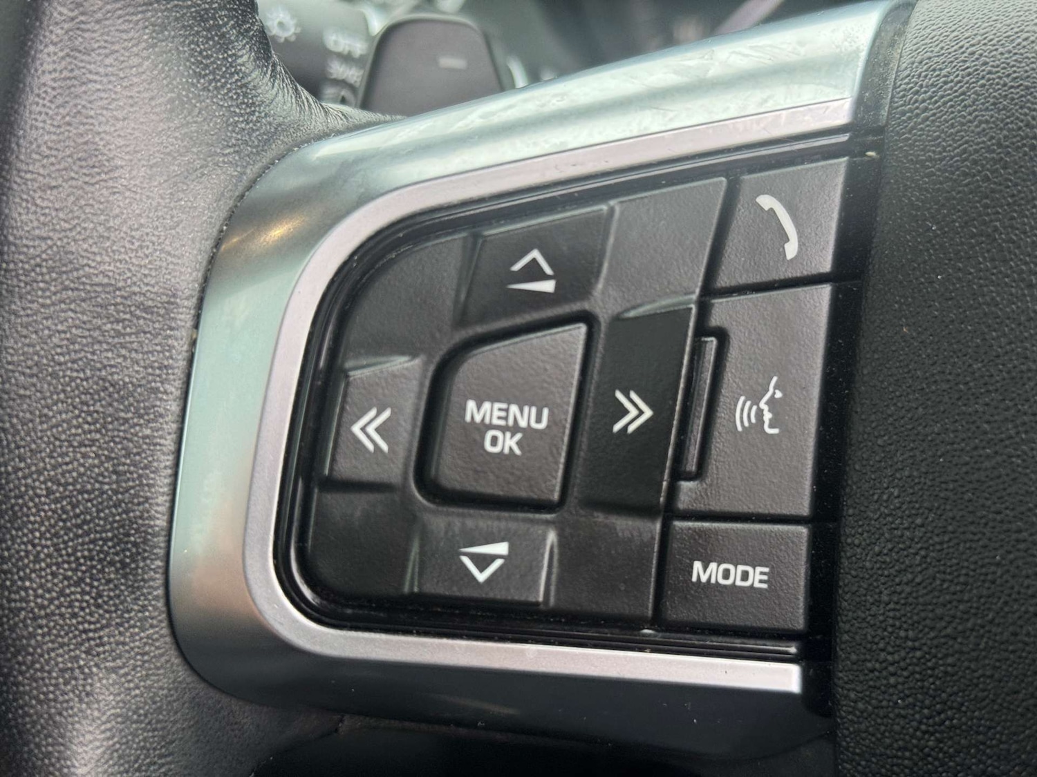 Used Land Rover Discovery Sport 2018 for sale - 77297244: Photo 15