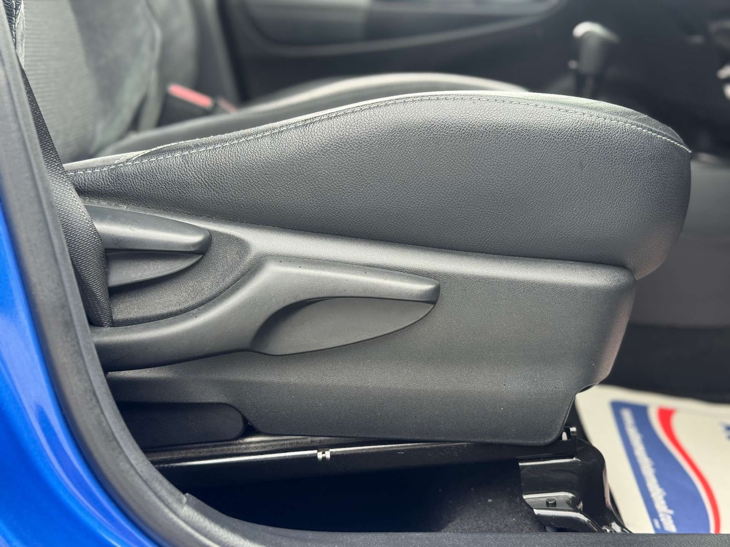 Used Toyota Yaris 2019 for sale - 77397472: Photo 59