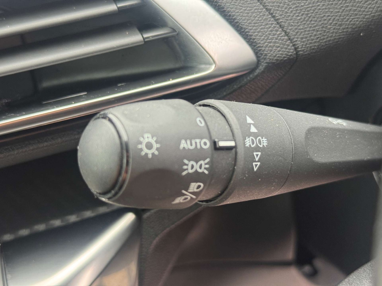 Used Peugeot 3008 2020 for sale - 77207438: Photo 31