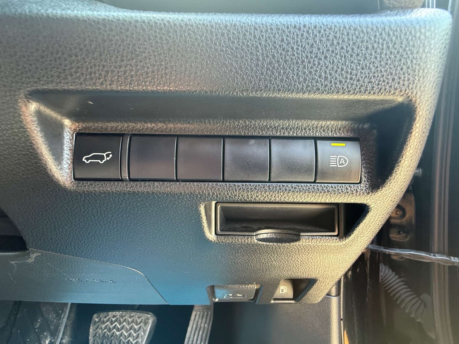 Used Toyota RAV4 2021 for sale - 77207432: Photo 65