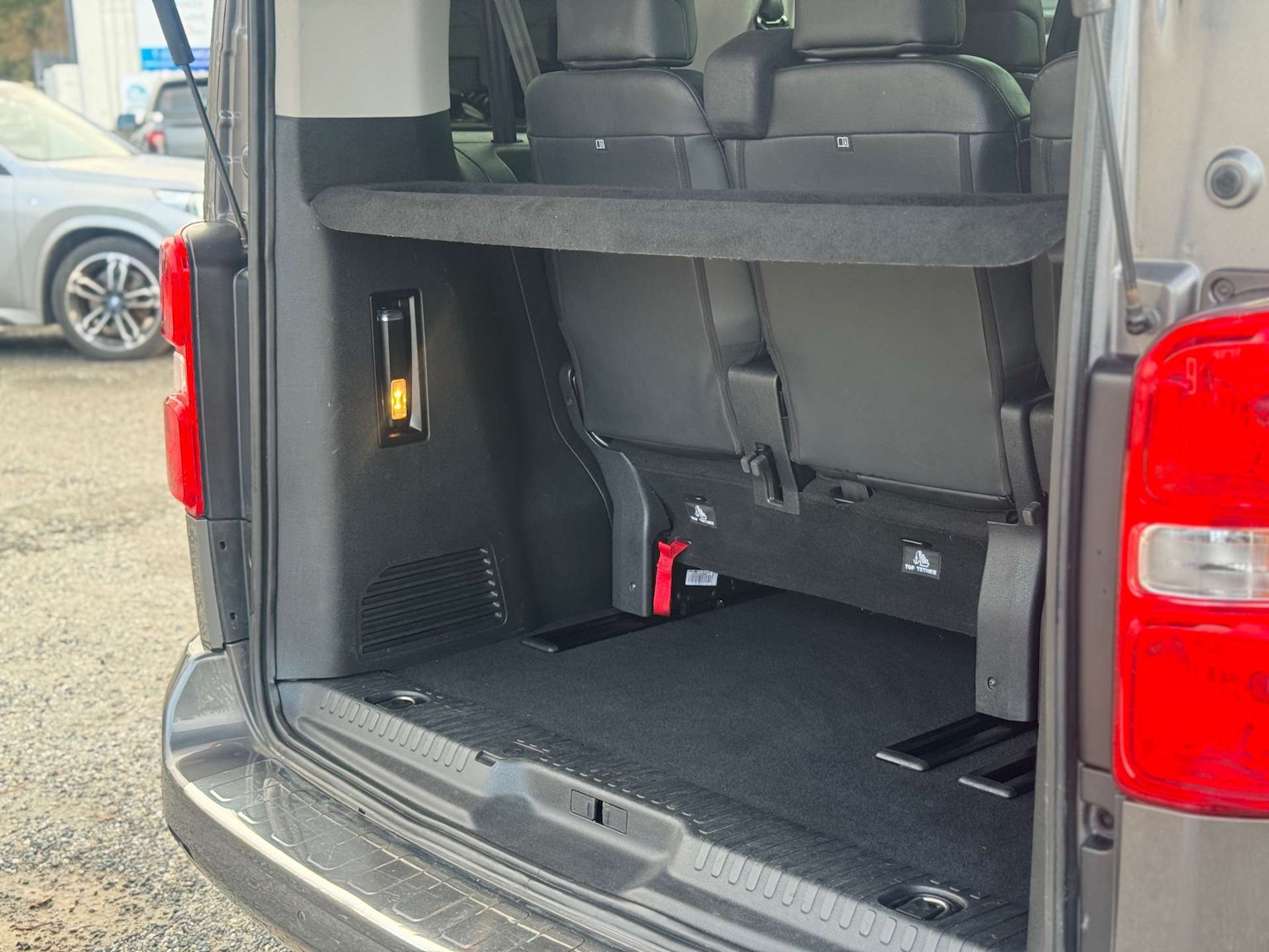 Used Peugeot Traveller 2018 for sale - 77207490: Photo 38