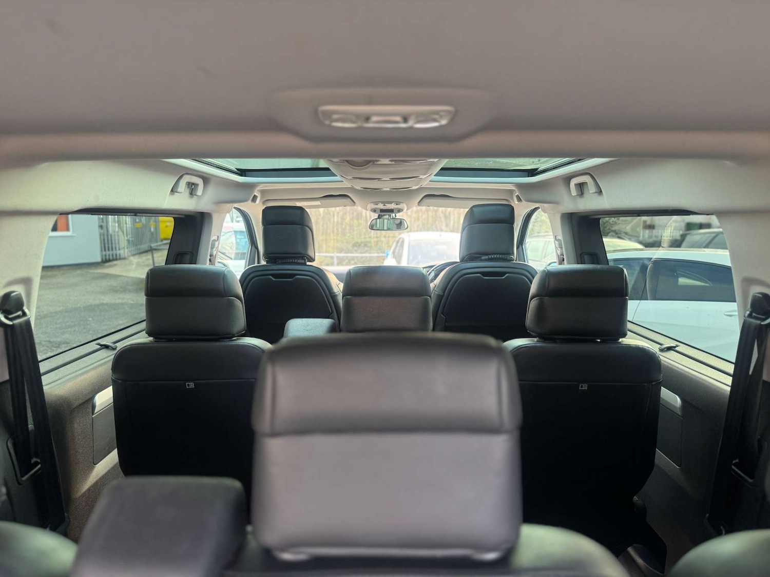 Used Peugeot Traveller 2018 for sale - 77207490: Photo 47