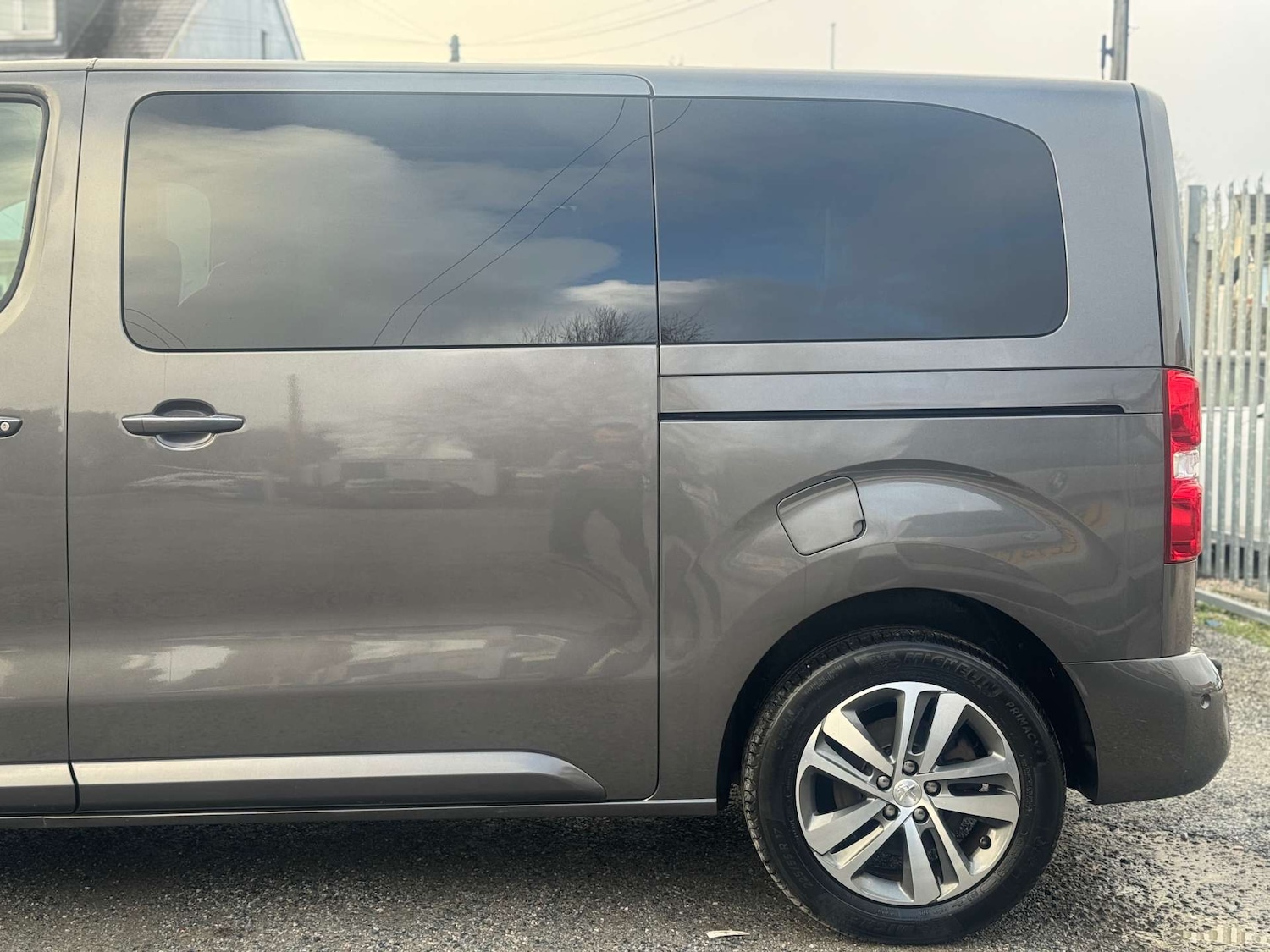 Used Peugeot Traveller 2018 for sale - 77207490: Photo 51