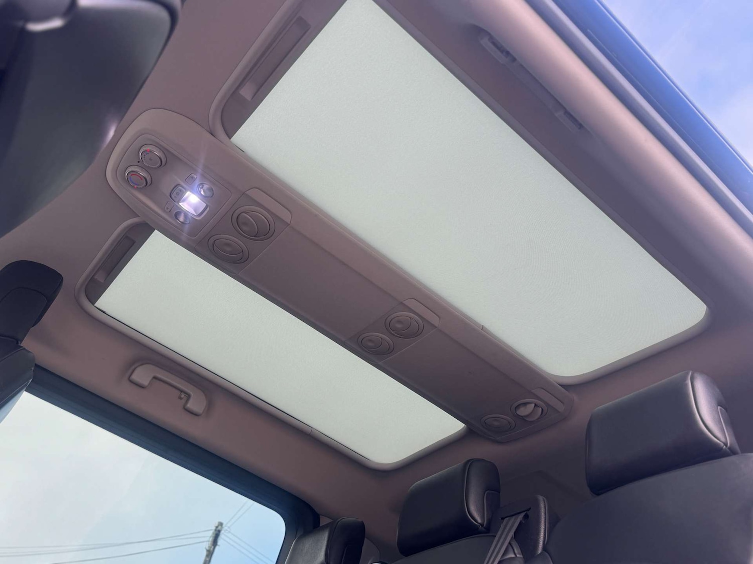 Used Peugeot Traveller 2018 for sale - 77207490: Photo 78