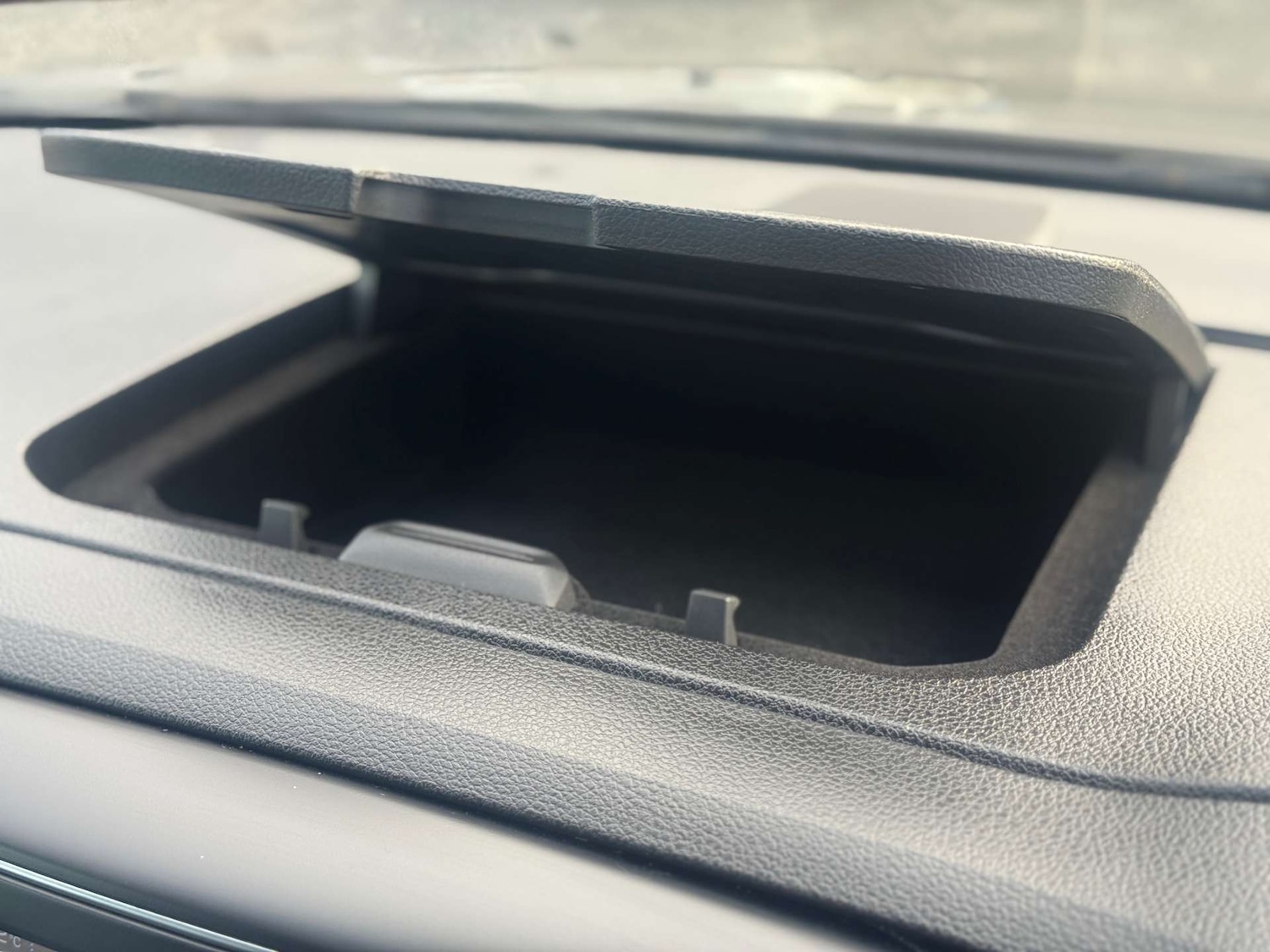 Used Peugeot Traveller 2018 for sale - 77207490: Photo 87