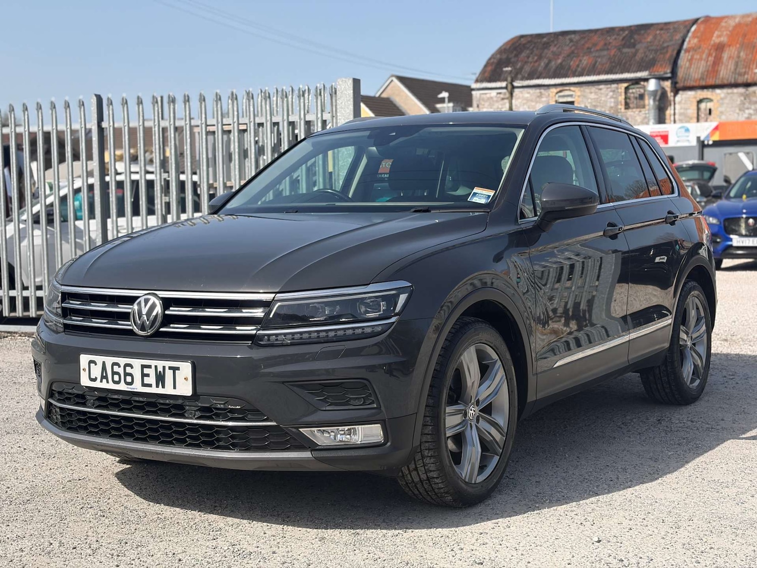 Used Volkswagen Tiguan 2016 for sale - 78163015: Photo 3