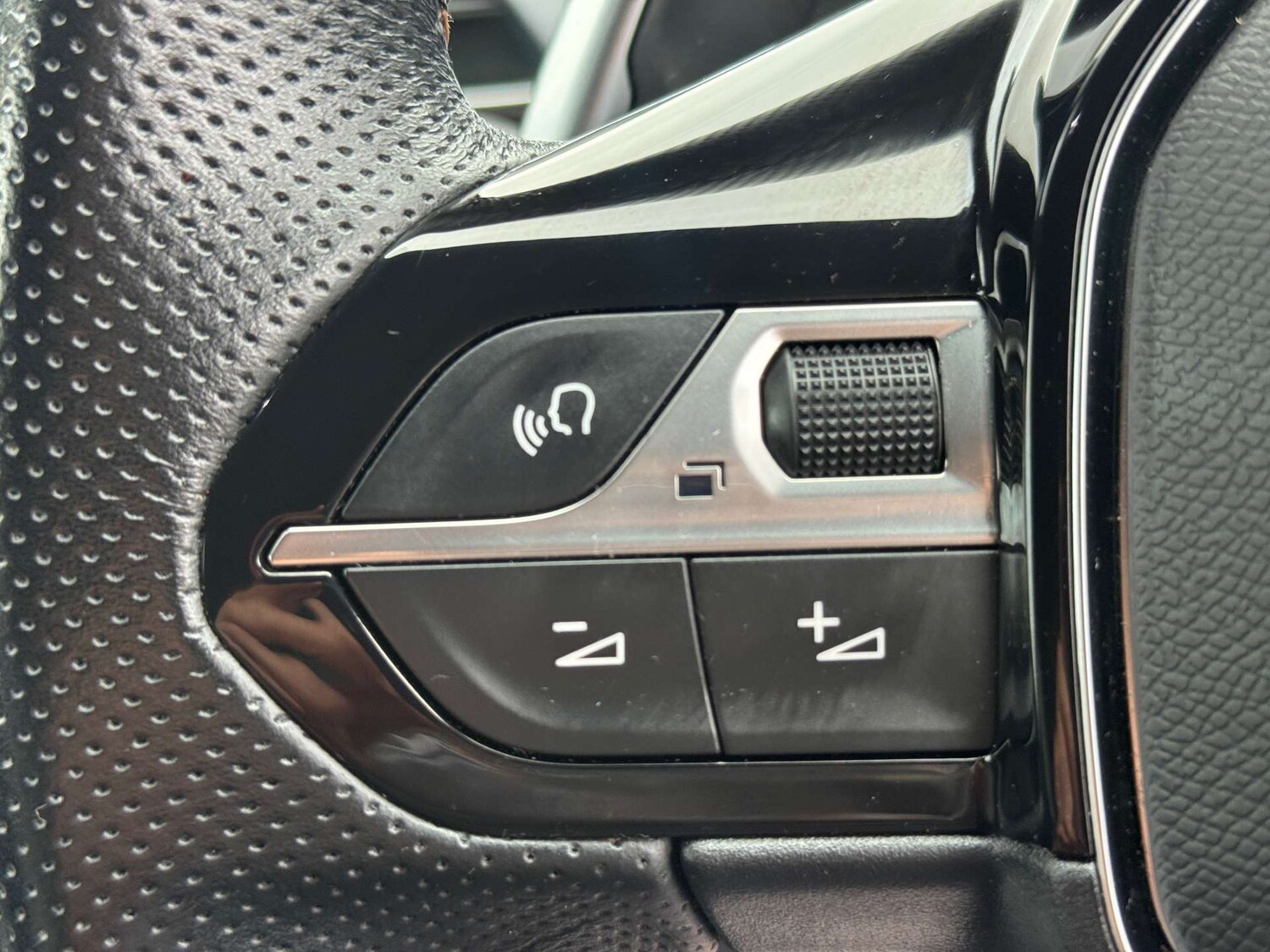 Used Peugeot 3008 2021 for sale - 77207437: Photo 41