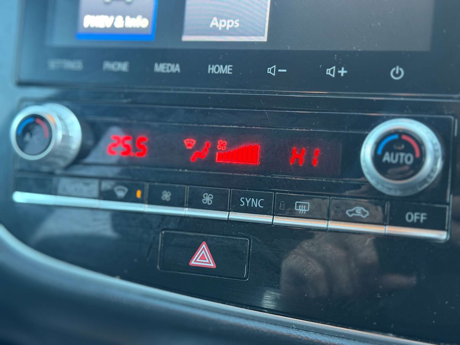 Used Mitsubishi Outlander 2020 for sale - 77207488: Photo 60