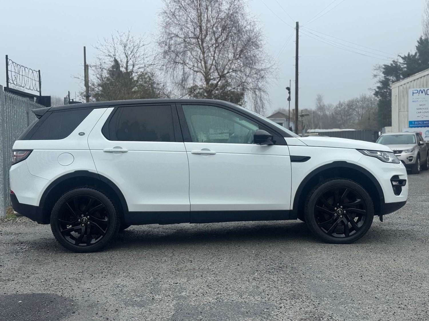 Used Land Rover Discovery Sport 2017 for sale - 77764226: Photo 5