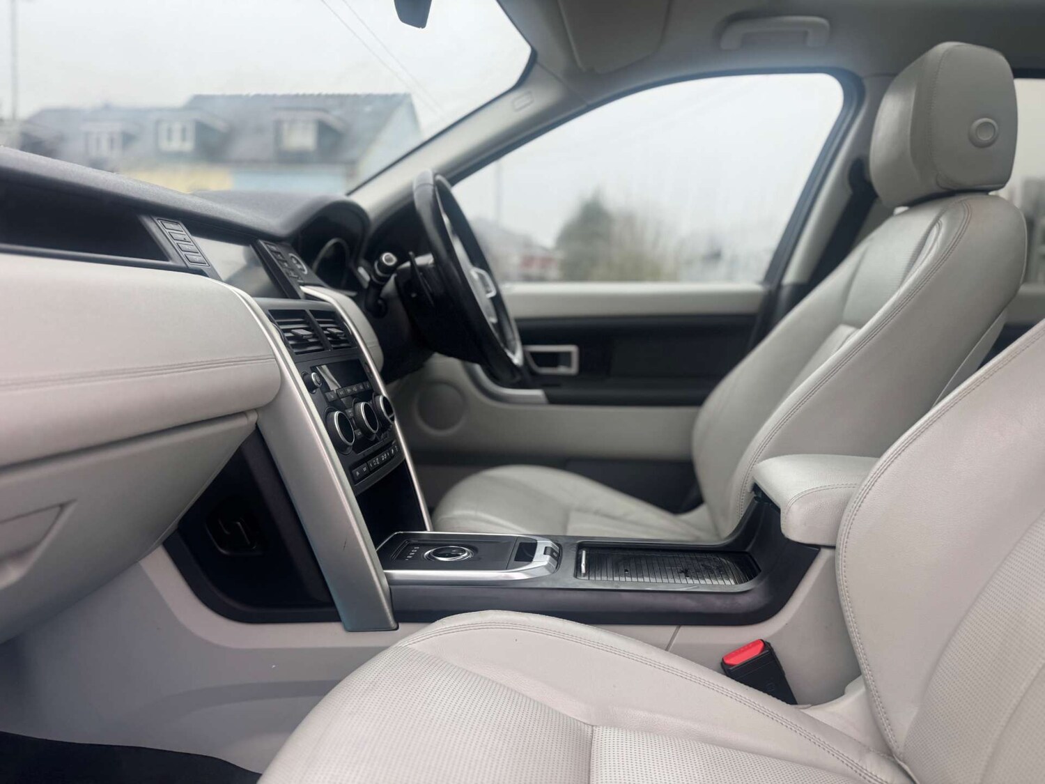 Used Land Rover Discovery Sport 2017 for sale - 77764226: Photo 77