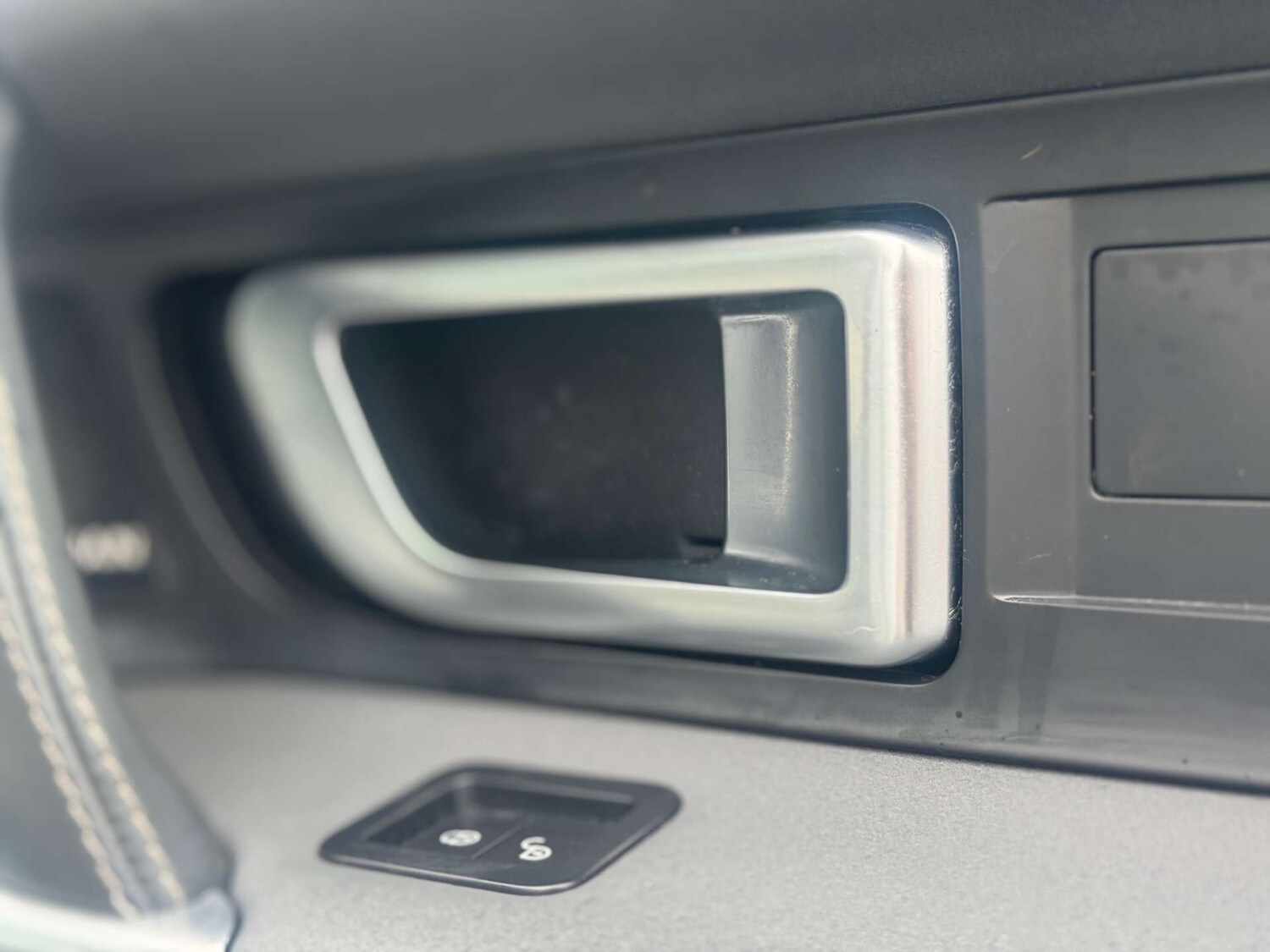 Used Land Rover Discovery Sport 2017 for sale - 77764226: Photo 79