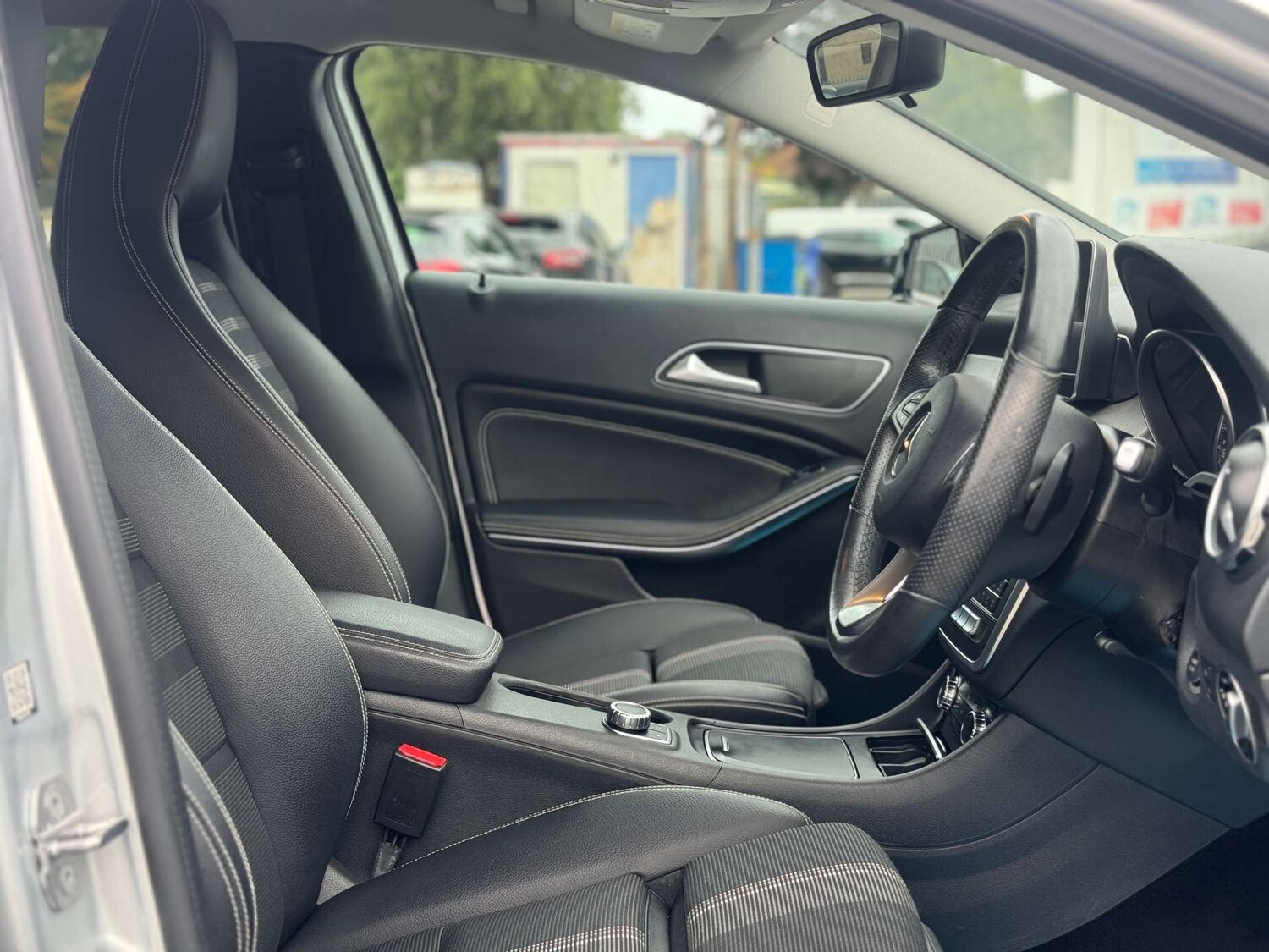 Used Mercedes-Benz GLA 2019 for sale - 77207434: Photo 76