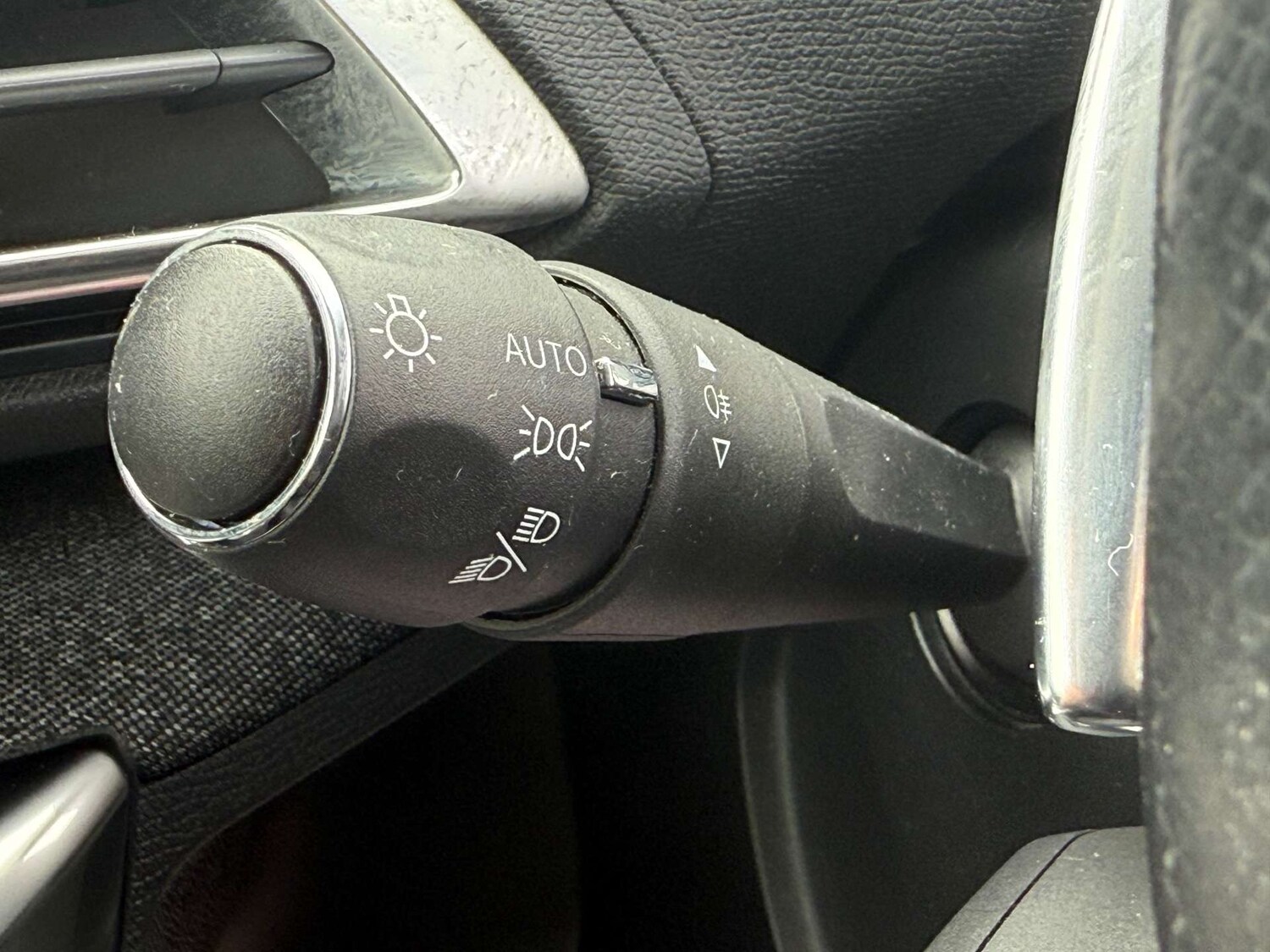 Used Peugeot 3008 2022 for sale - 77207442: Photo 36