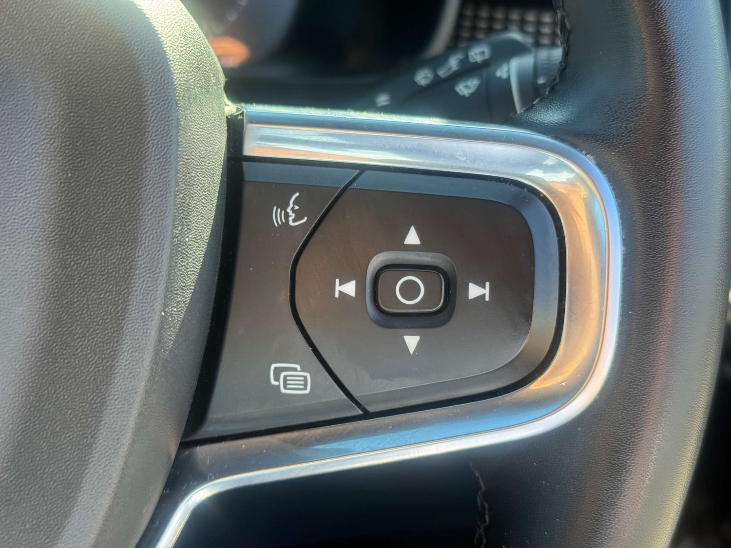 Used Volvo XC40 2021 for sale - 77931801: Photo 17