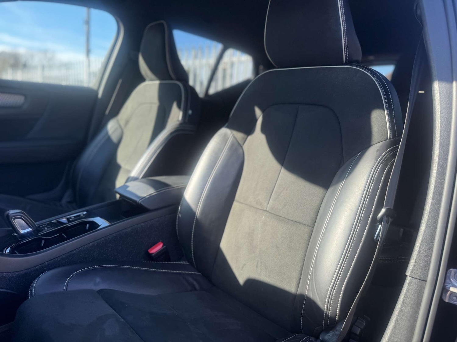 Used Volvo XC40 2021 for sale - 77931801: Photo 27