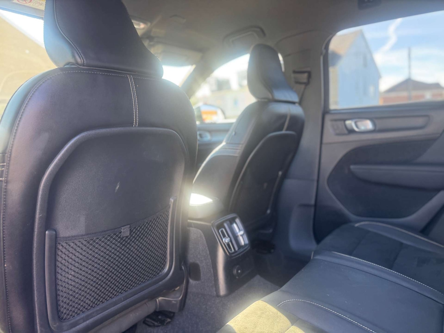 Used Volvo XC40 2021 for sale - 77931801: Photo 28