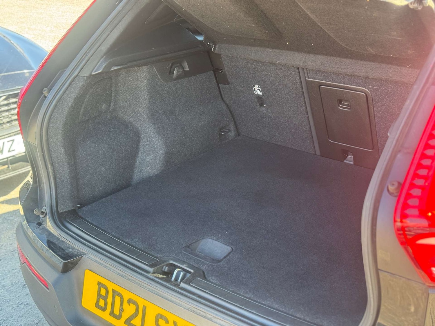 Used Volvo XC40 2021 for sale - 77931801: Photo 33