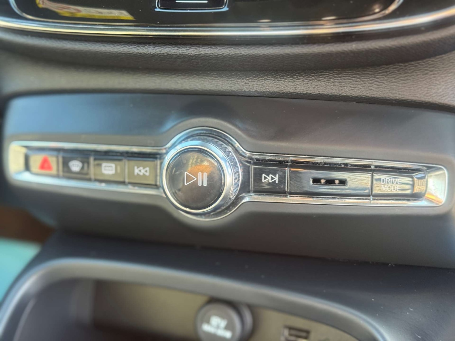 Used Volvo XC40 2021 for sale - 77931801: Photo 58