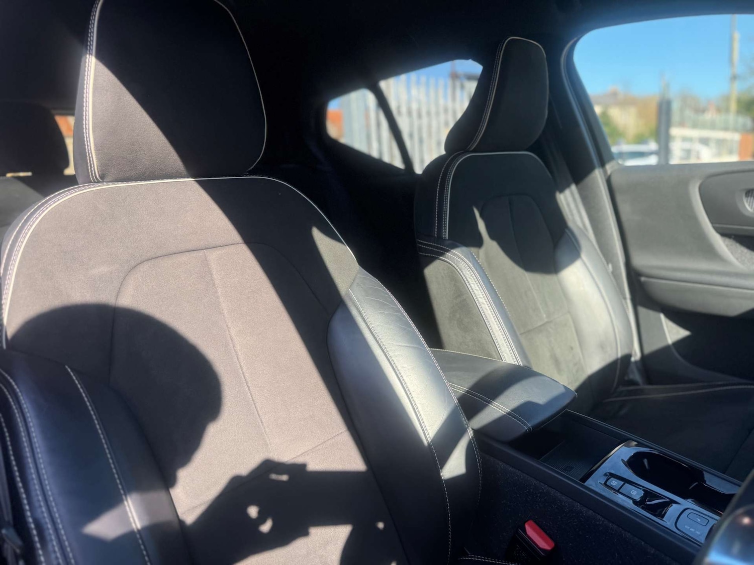 Used Volvo XC40 2021 for sale - 77931801: Photo 76